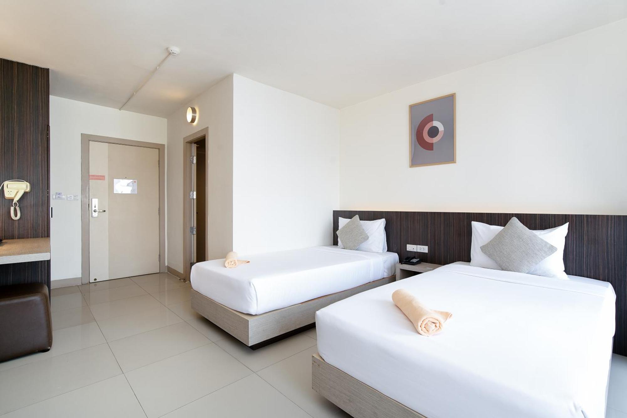 Studio Twin Beds