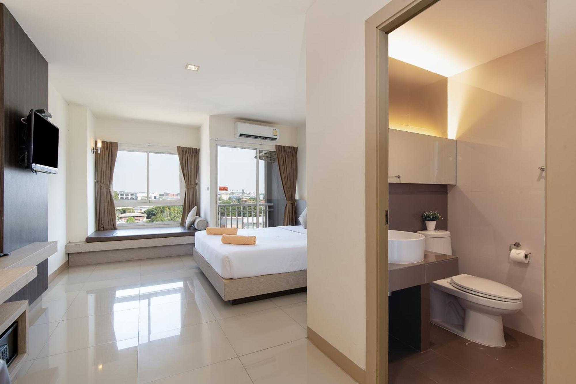 Studio Double Bed
