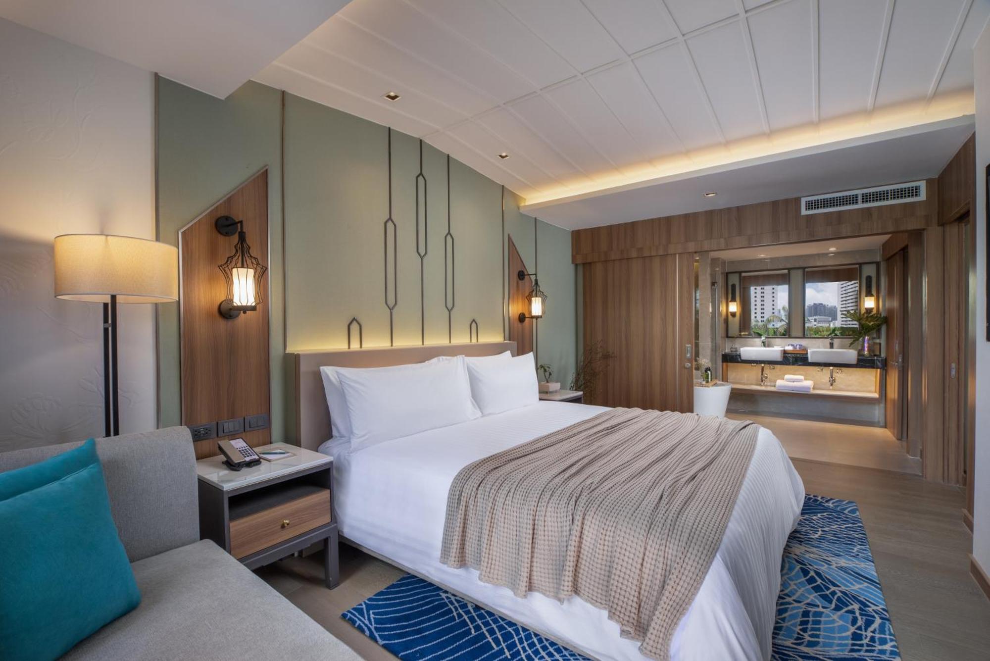 One-Bedroom Suite Pool View