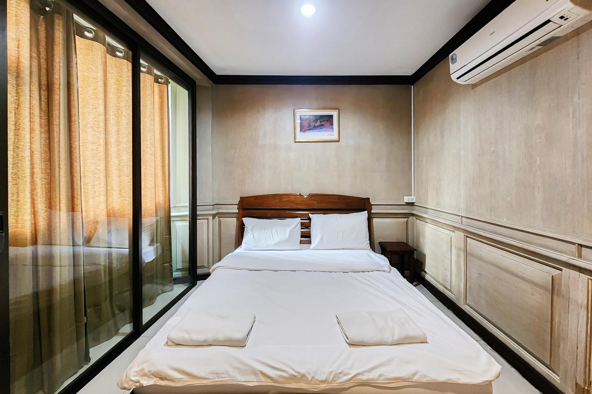 Two-Bedroom Suite,1531833052:JPEG