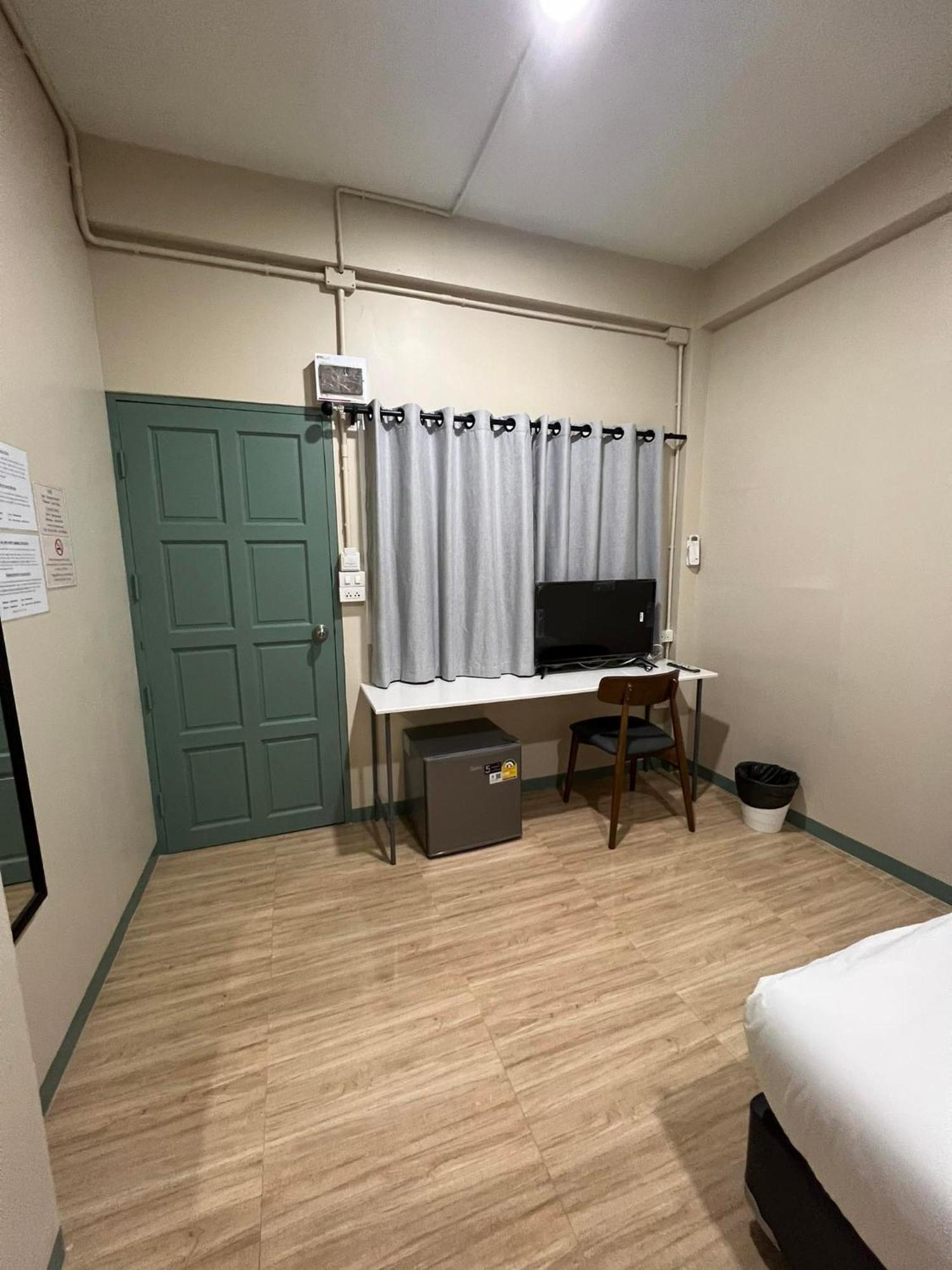 Economy Double Room No Window