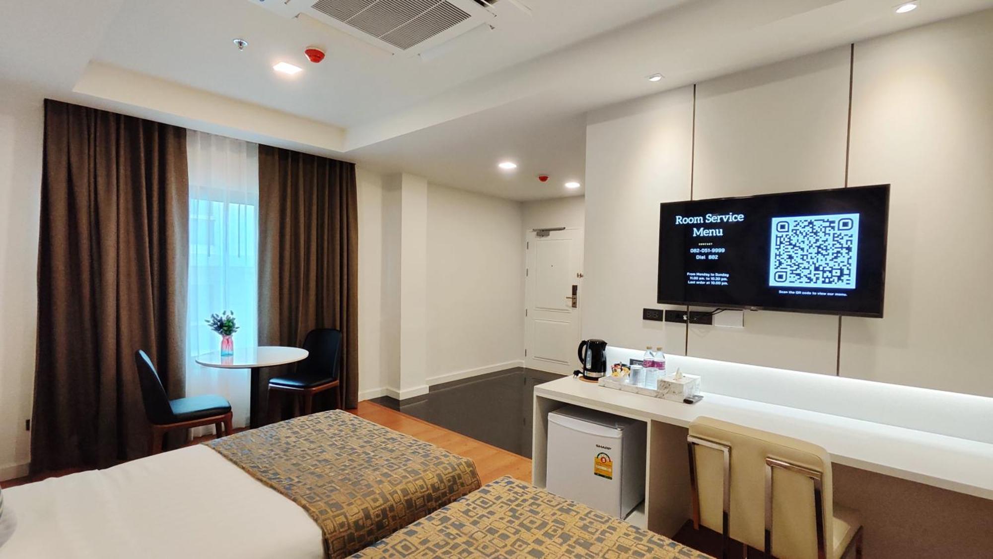 Grand Premier Room
