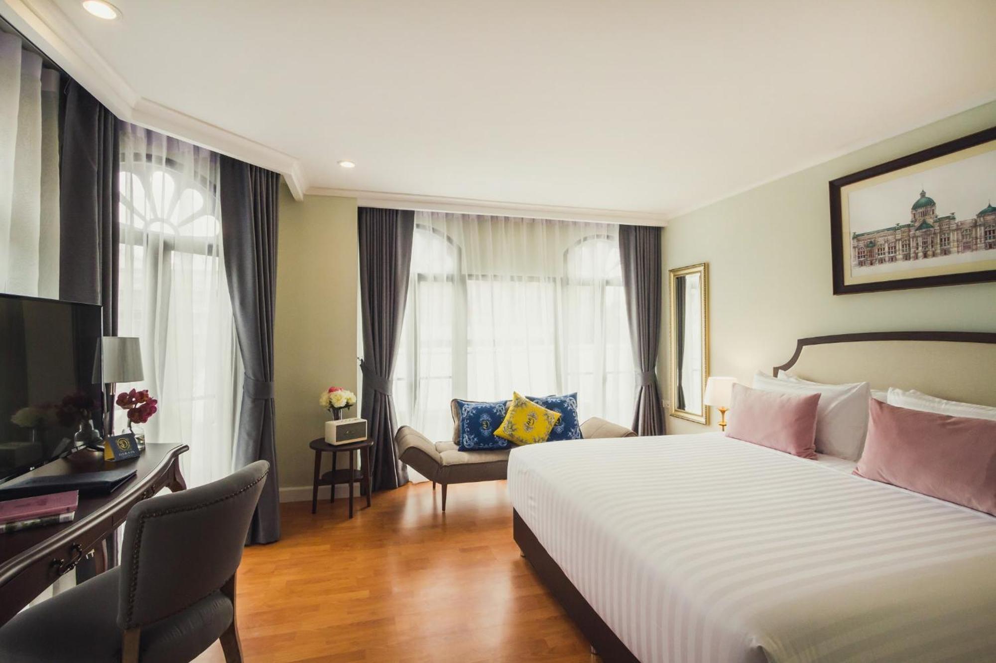 Queen Room
