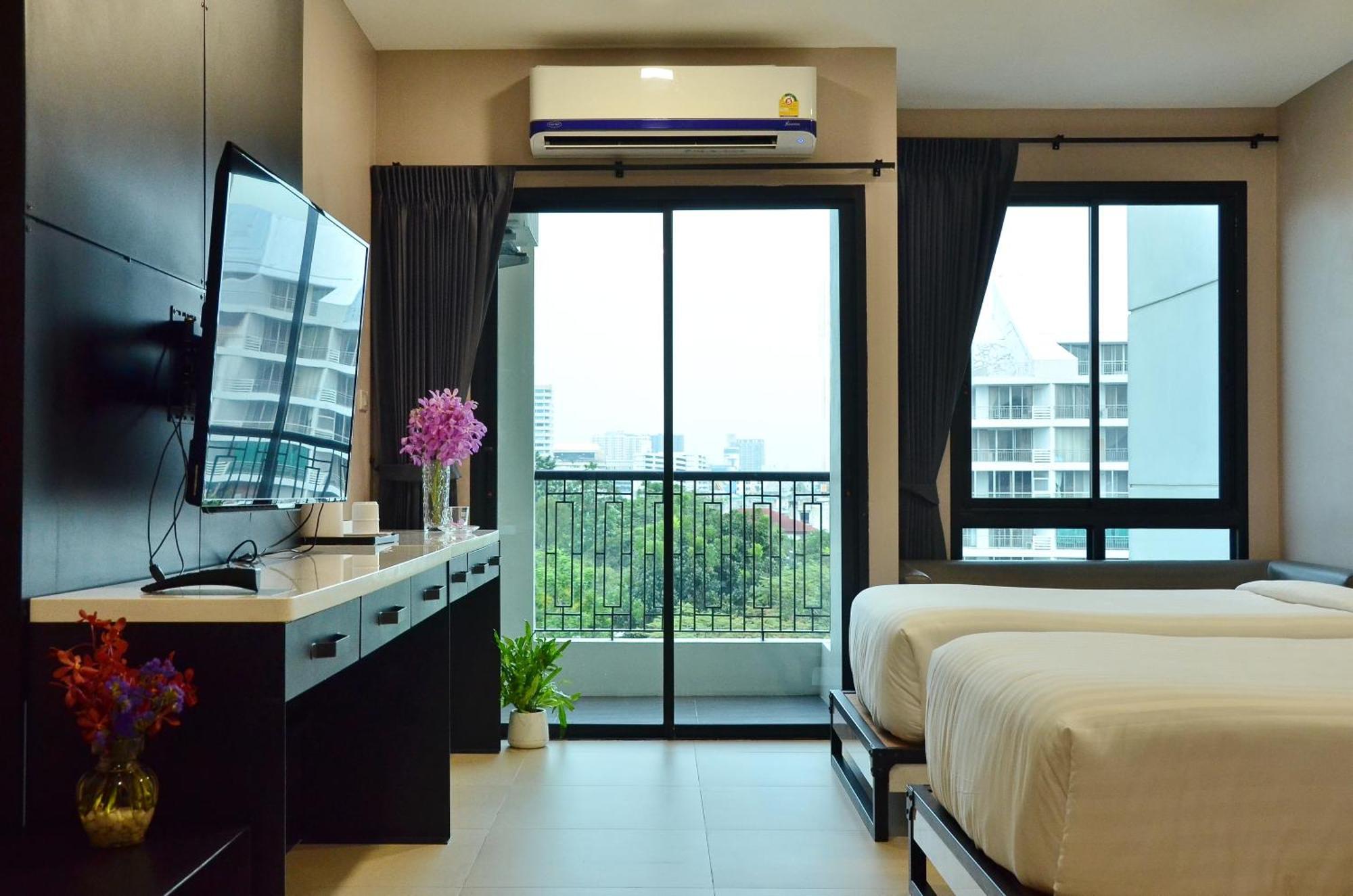 Superior Twin Room City View