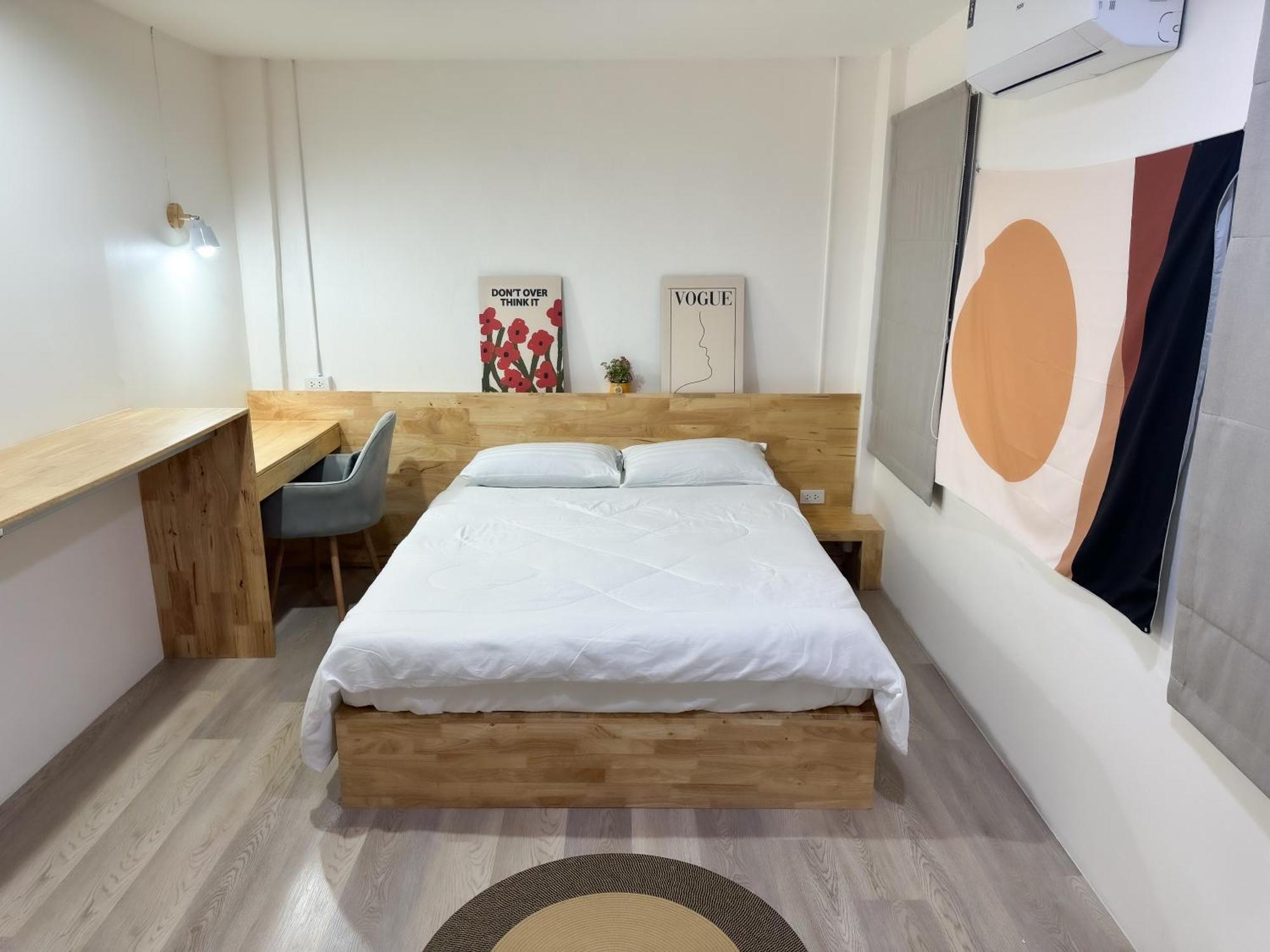 Deluxe Queen Room
