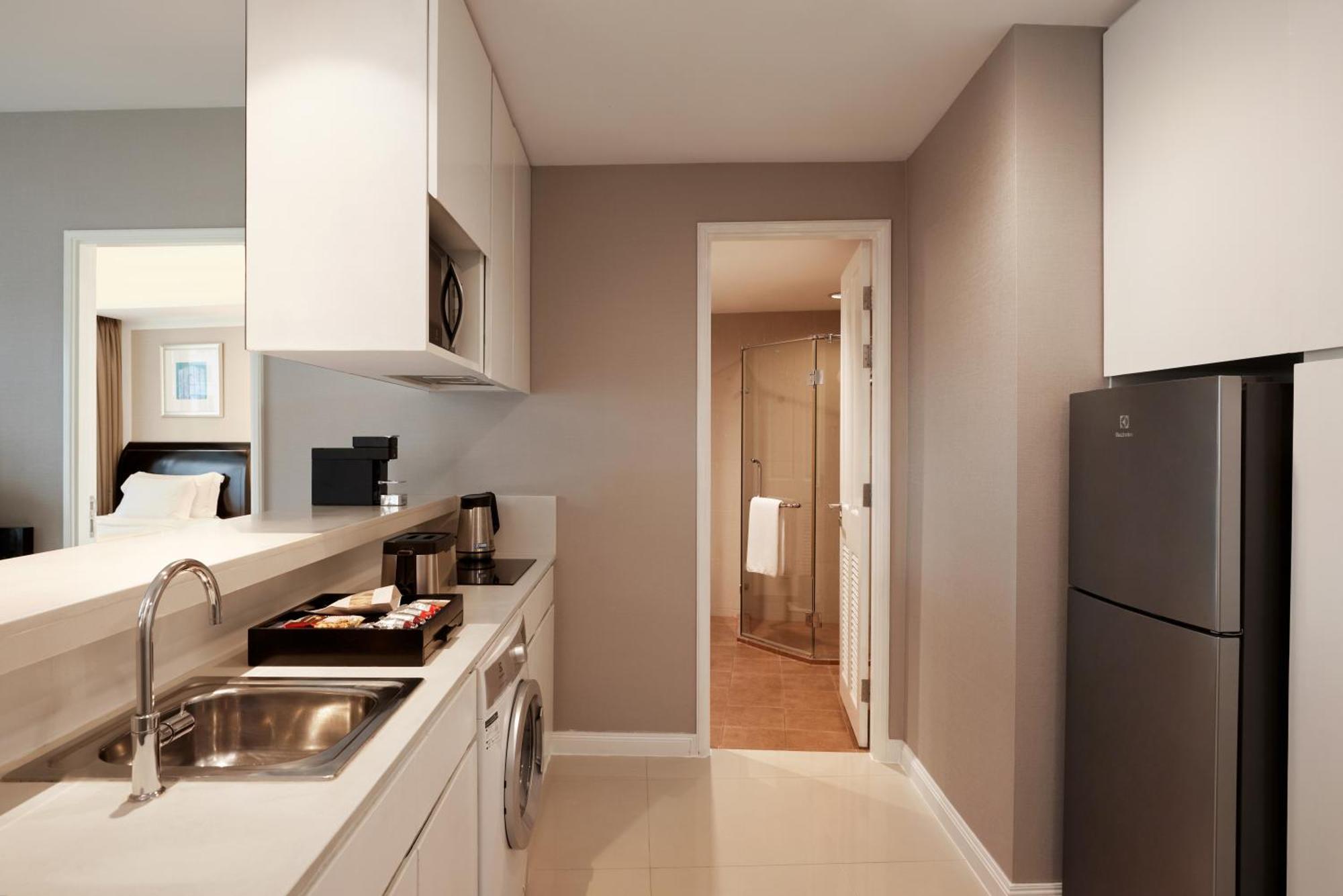 Two-Bedroom Deluxe Suite Club Benefits,1545459595:JPEG