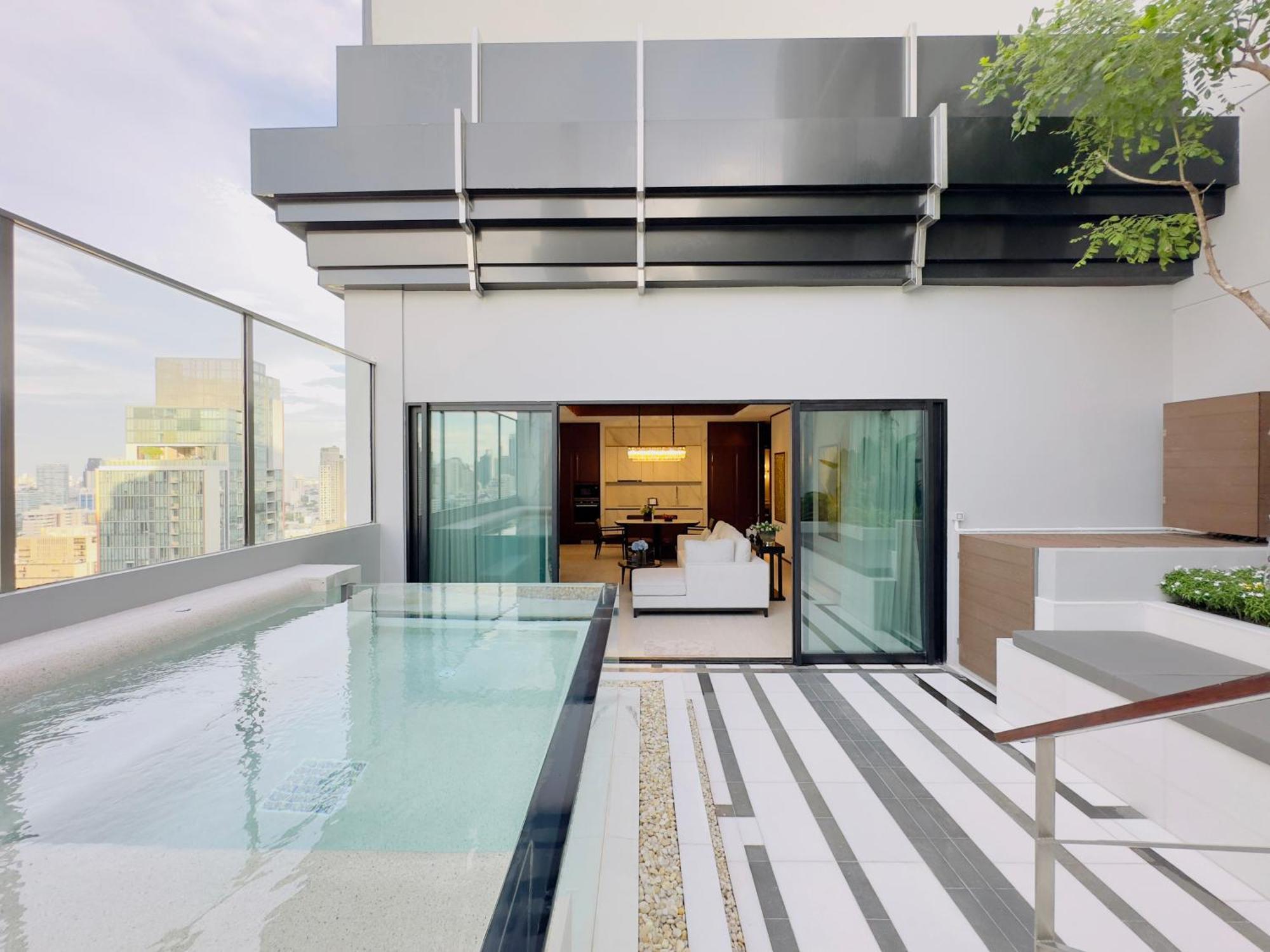 SILQ Penthouse Plunge Pool,1589779361:JPEG