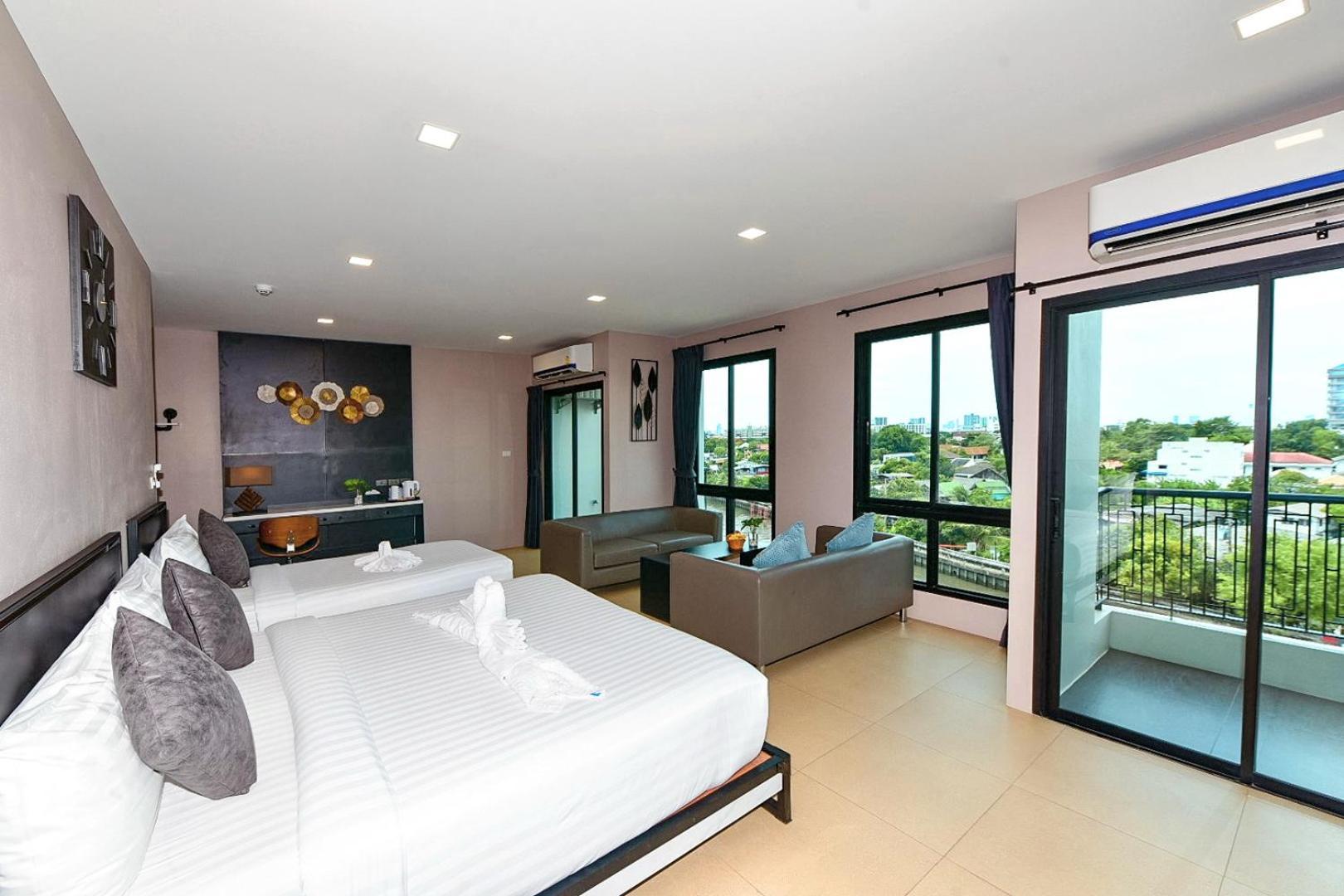Executive Triple Room