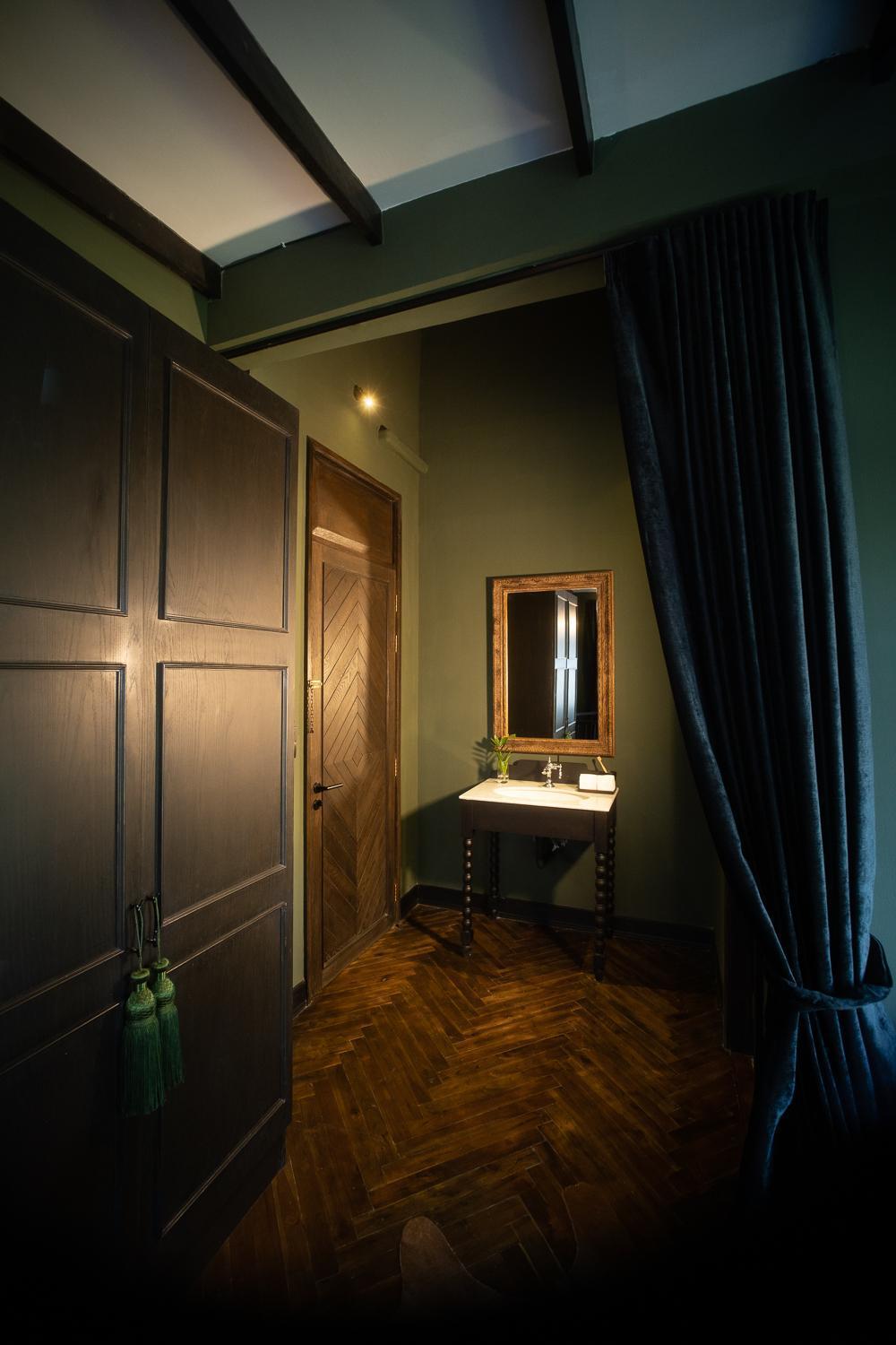 Duplex Room