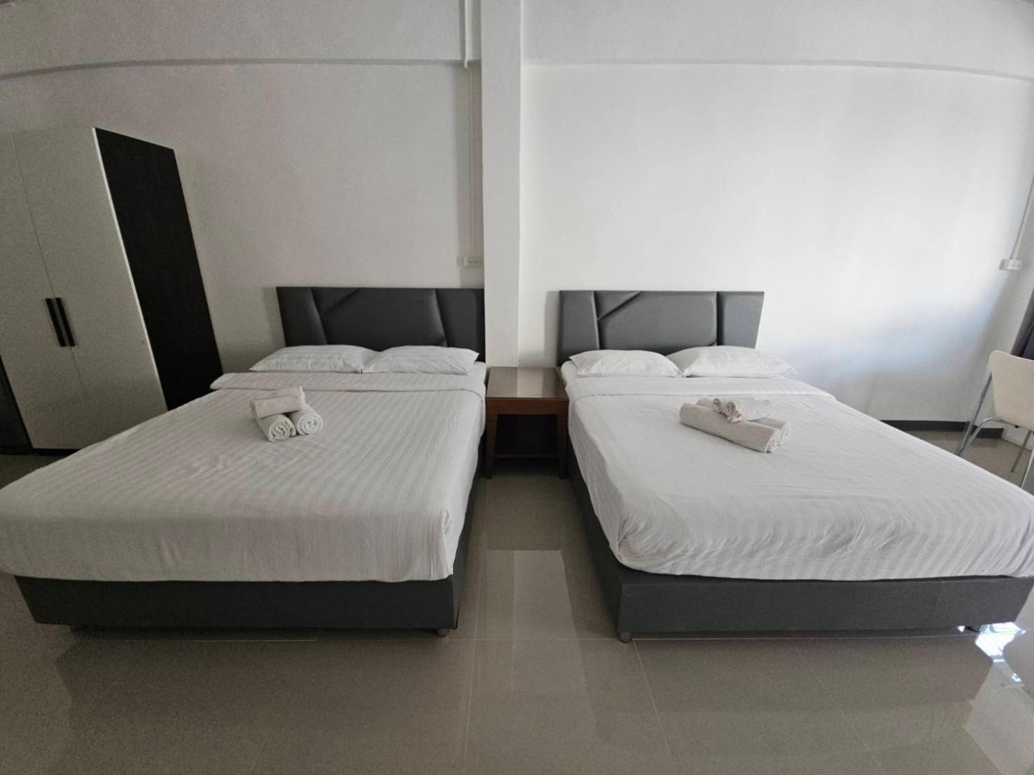 Deluxe Queen Room Two Queen Beds