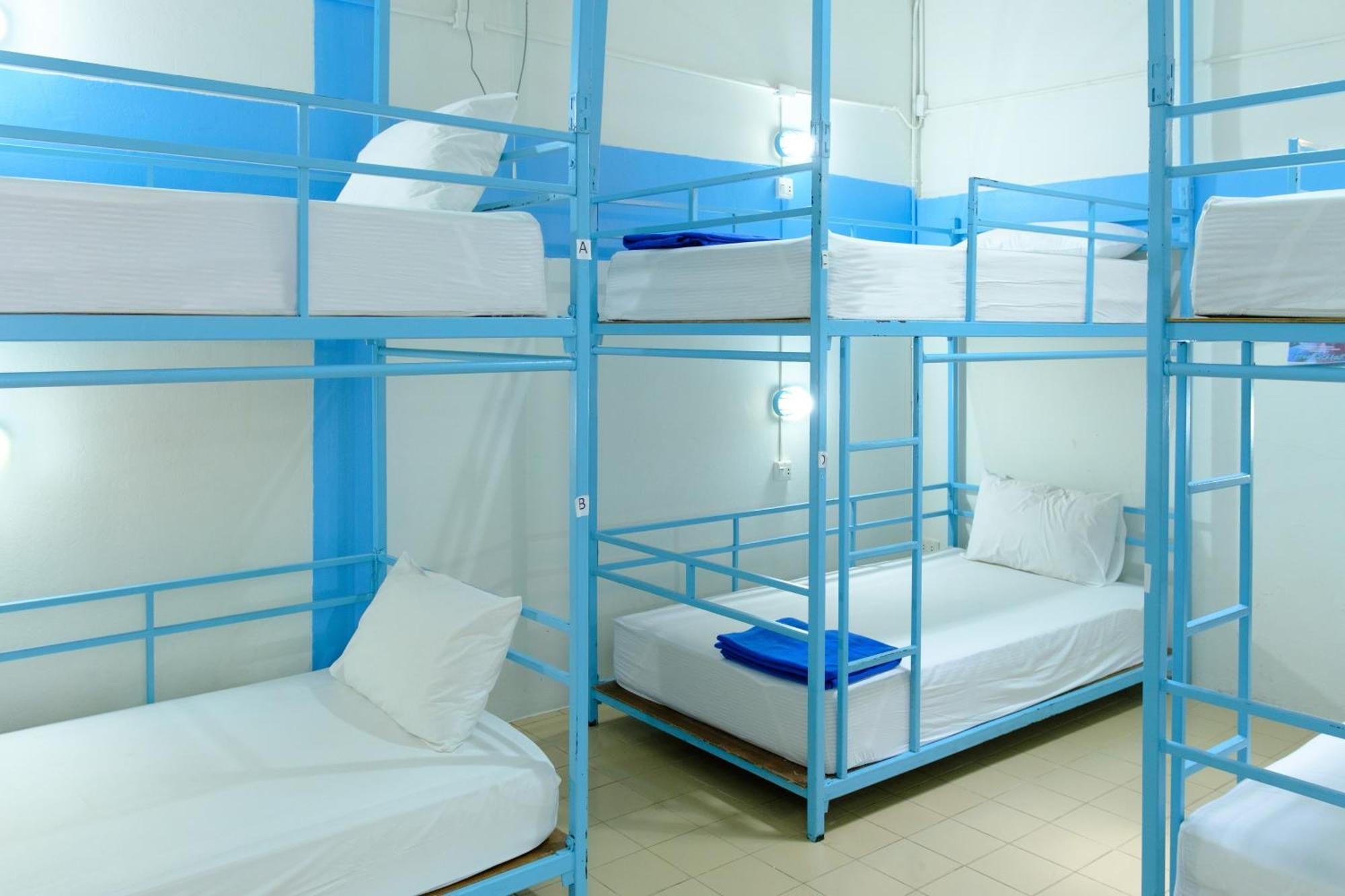 Bed 8-Bed Mixed Dormitory Room