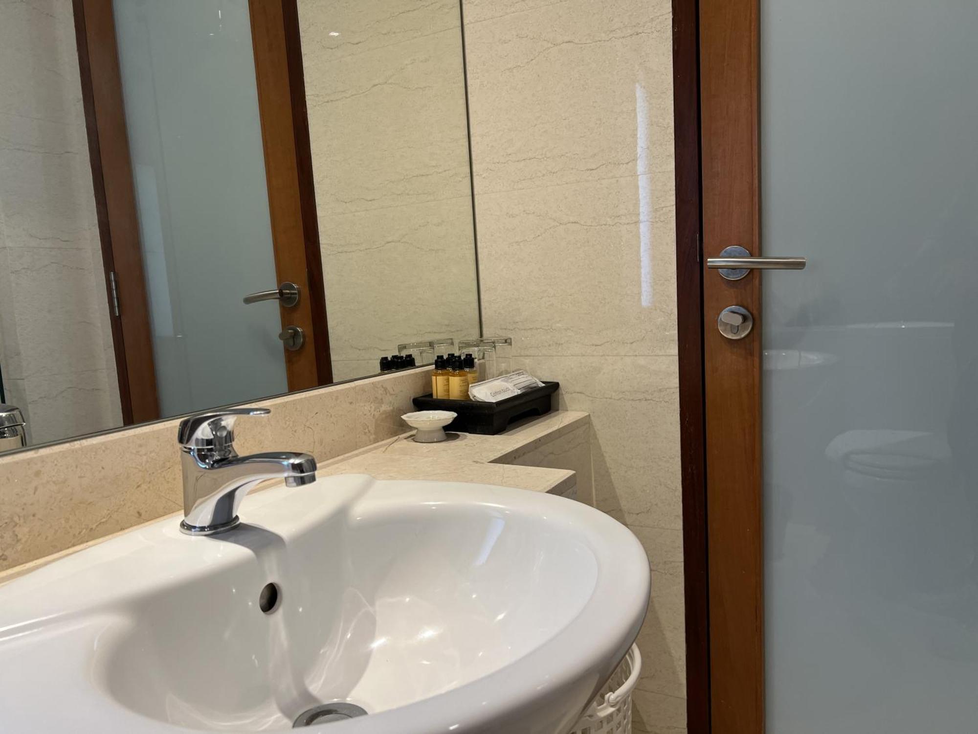 One Bedroom Exclusive,1580205094:JPEG
