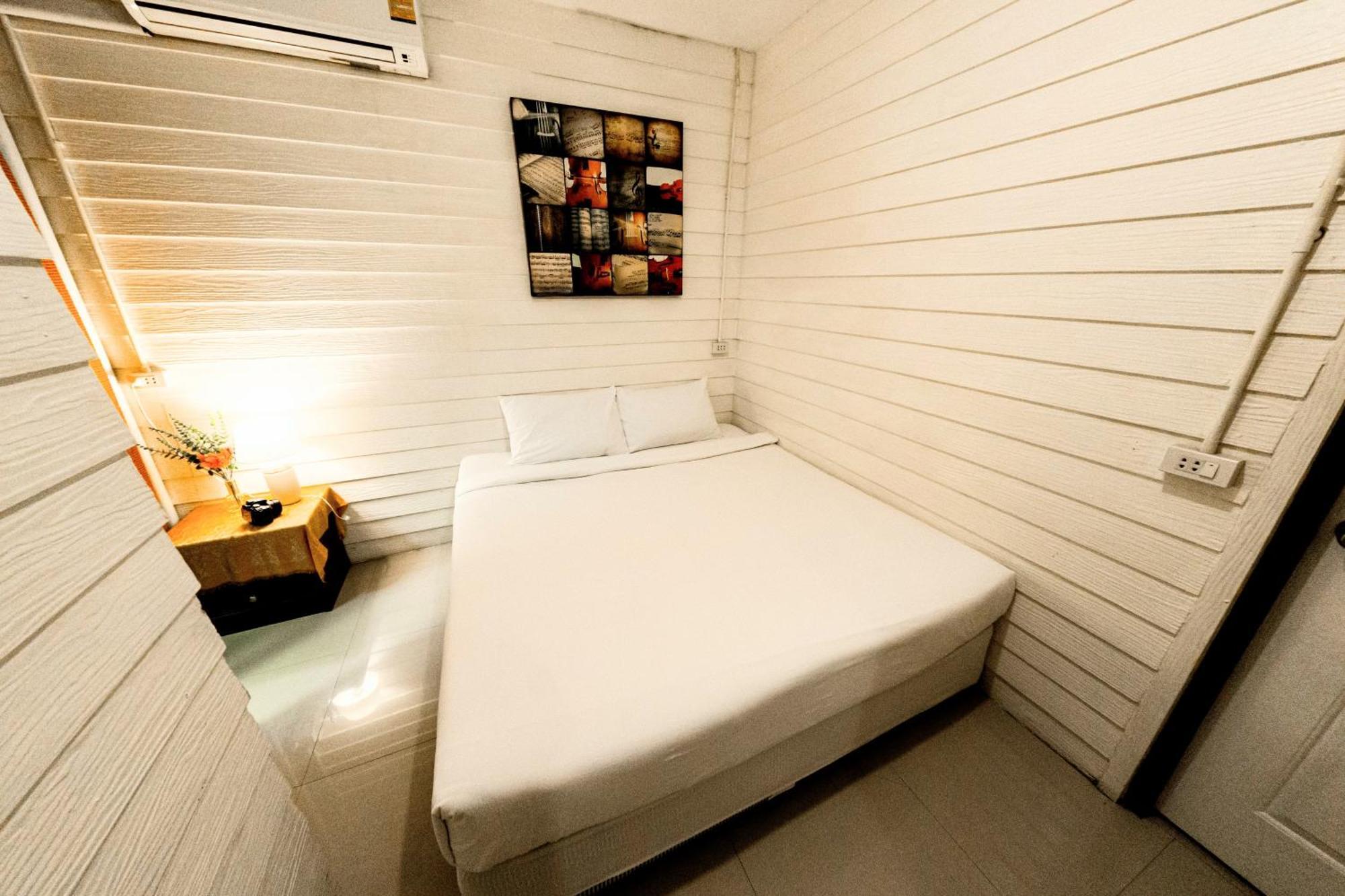 Double Room Private Bathroom