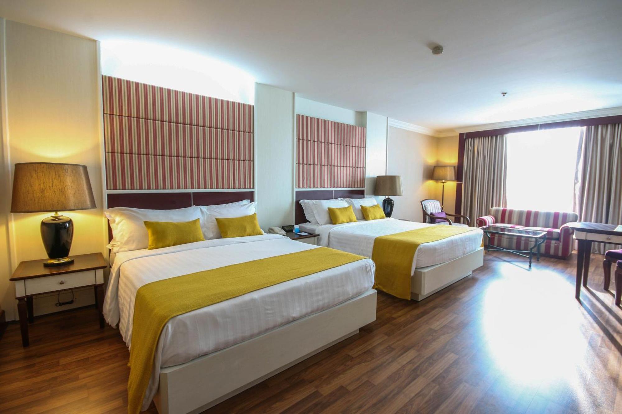 Grand Superior 2 Single Beds 65 Sqm Wifi 2 Bottles Of Water Tv Working Desk,1587496725:JPEG