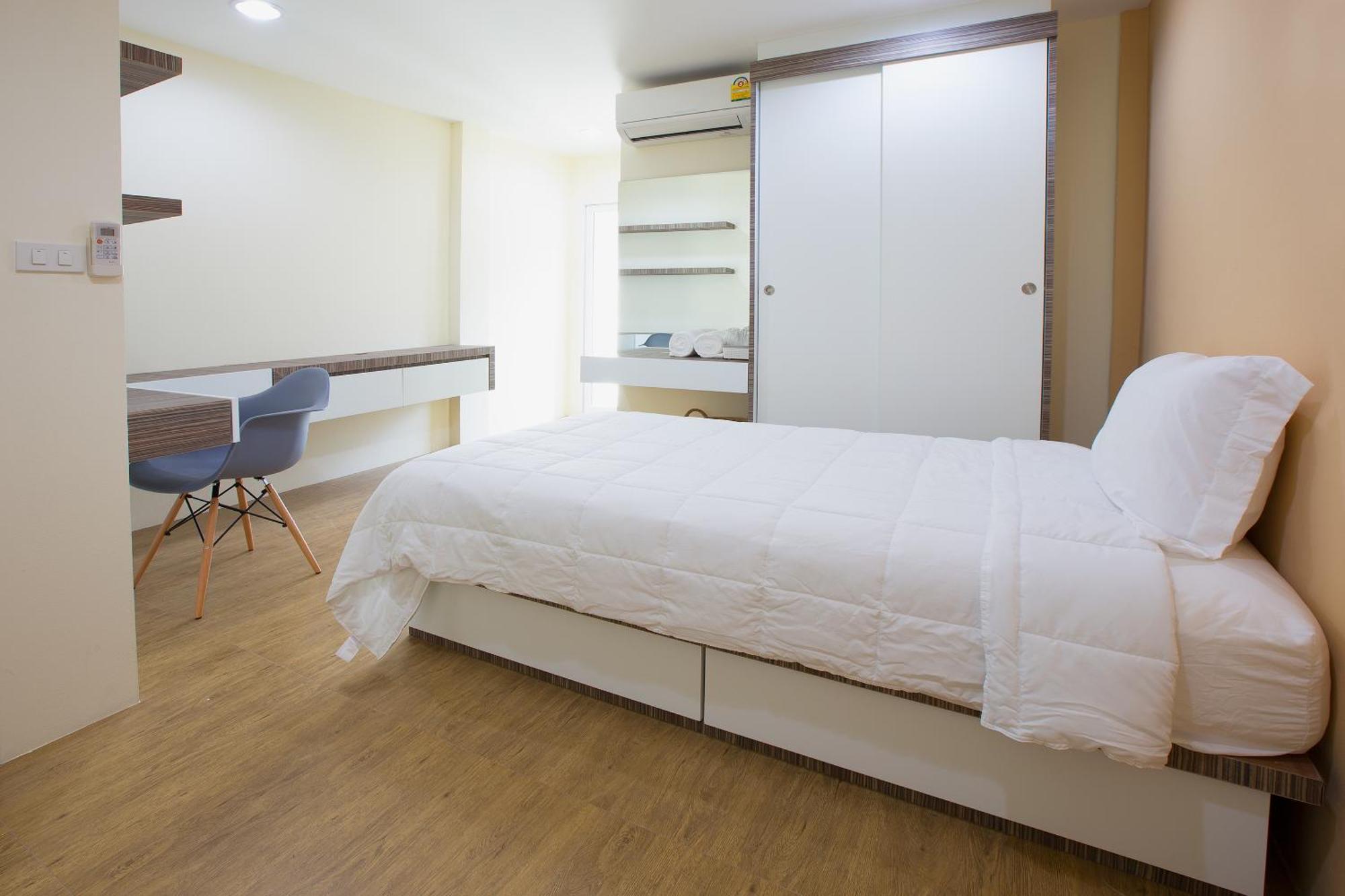 Single Bed Apartment