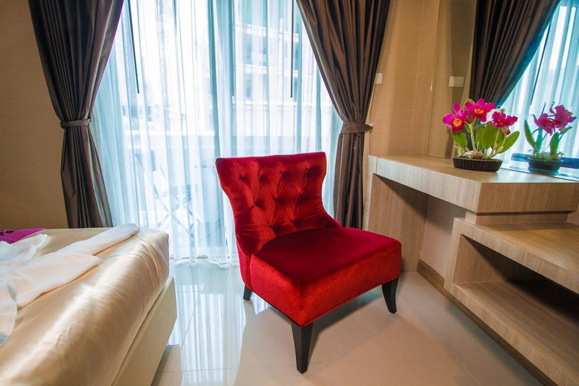 Retro Suite Twin