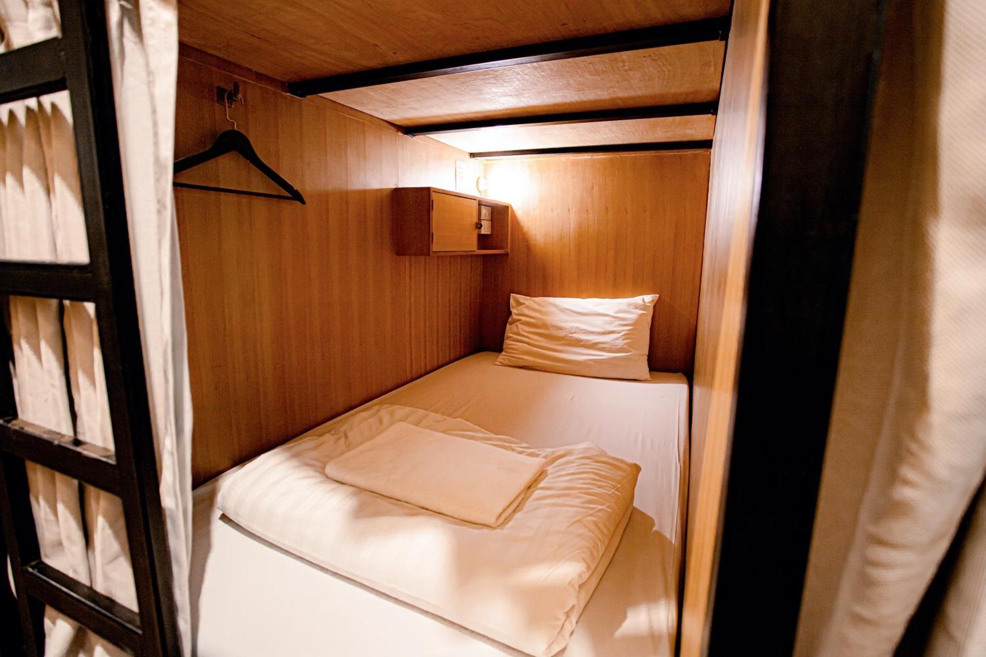 Bed 6-Bed Mixed Dormitory Room