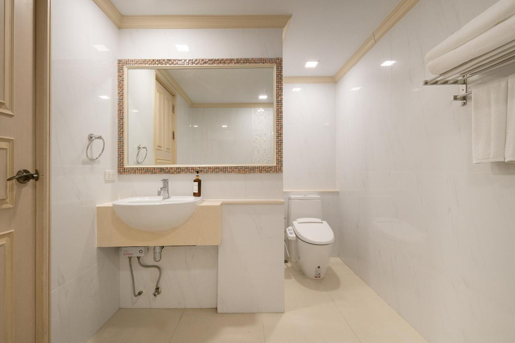 Executive Two Bedroom Suite