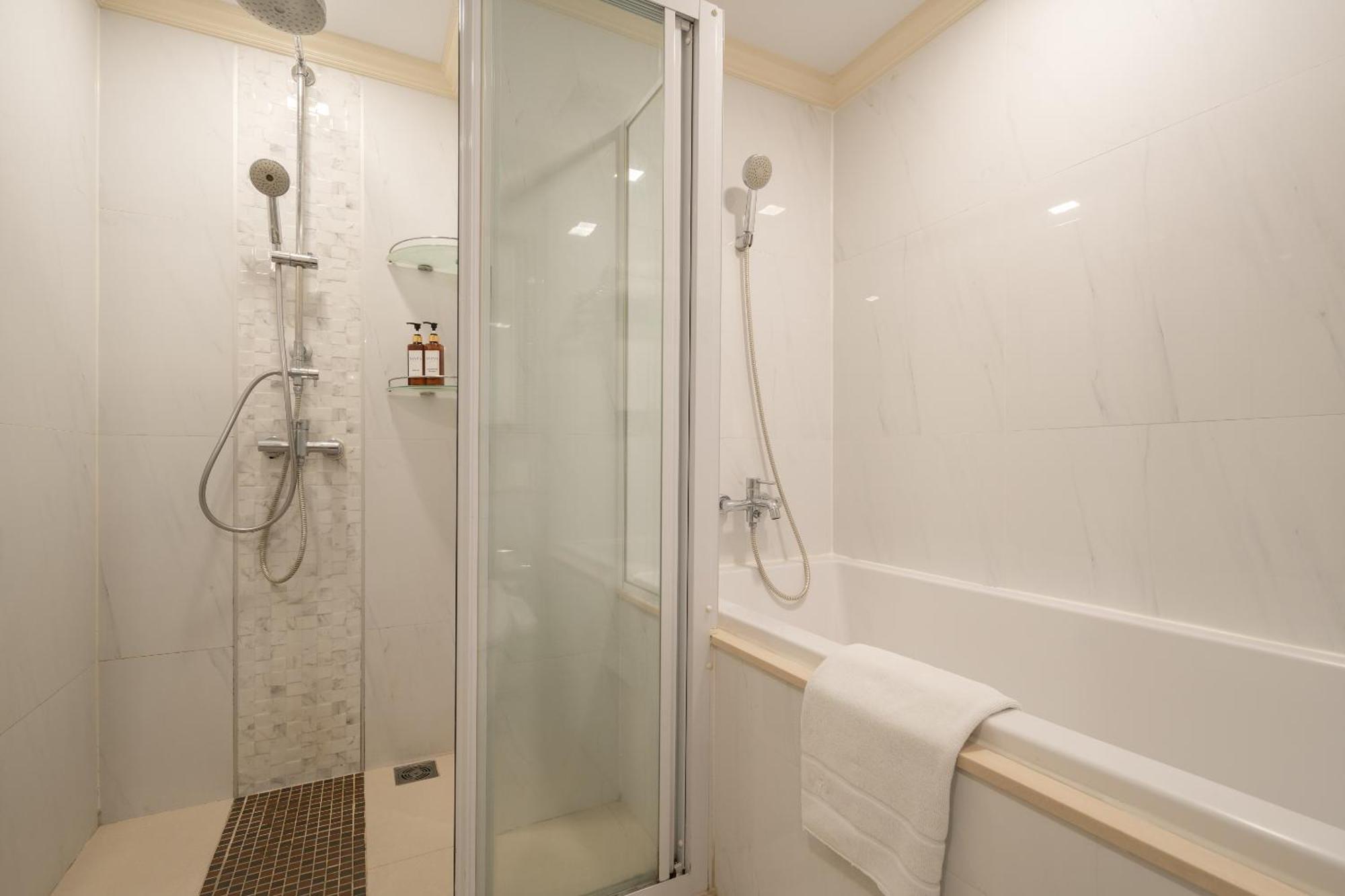 One-Bedroom Suite