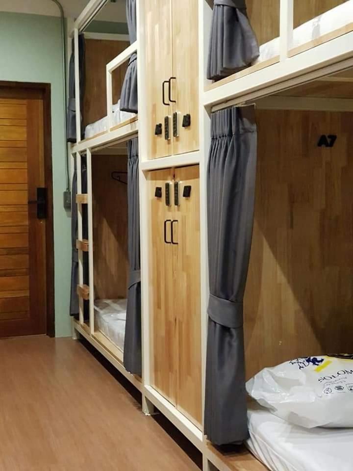 Single Bed Mixed Dormitory Room