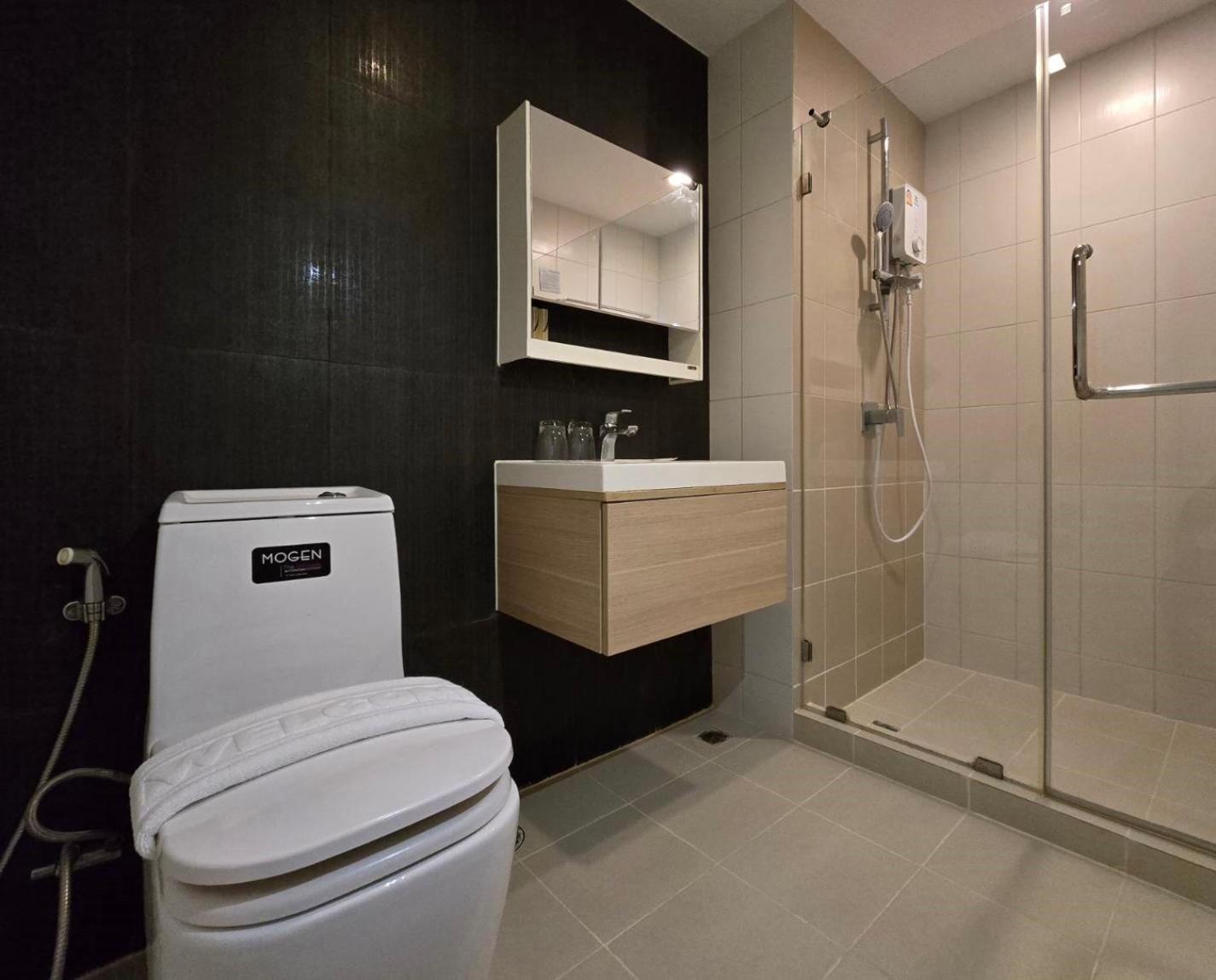 Minimal Grand Suite,1594713416:JPEG