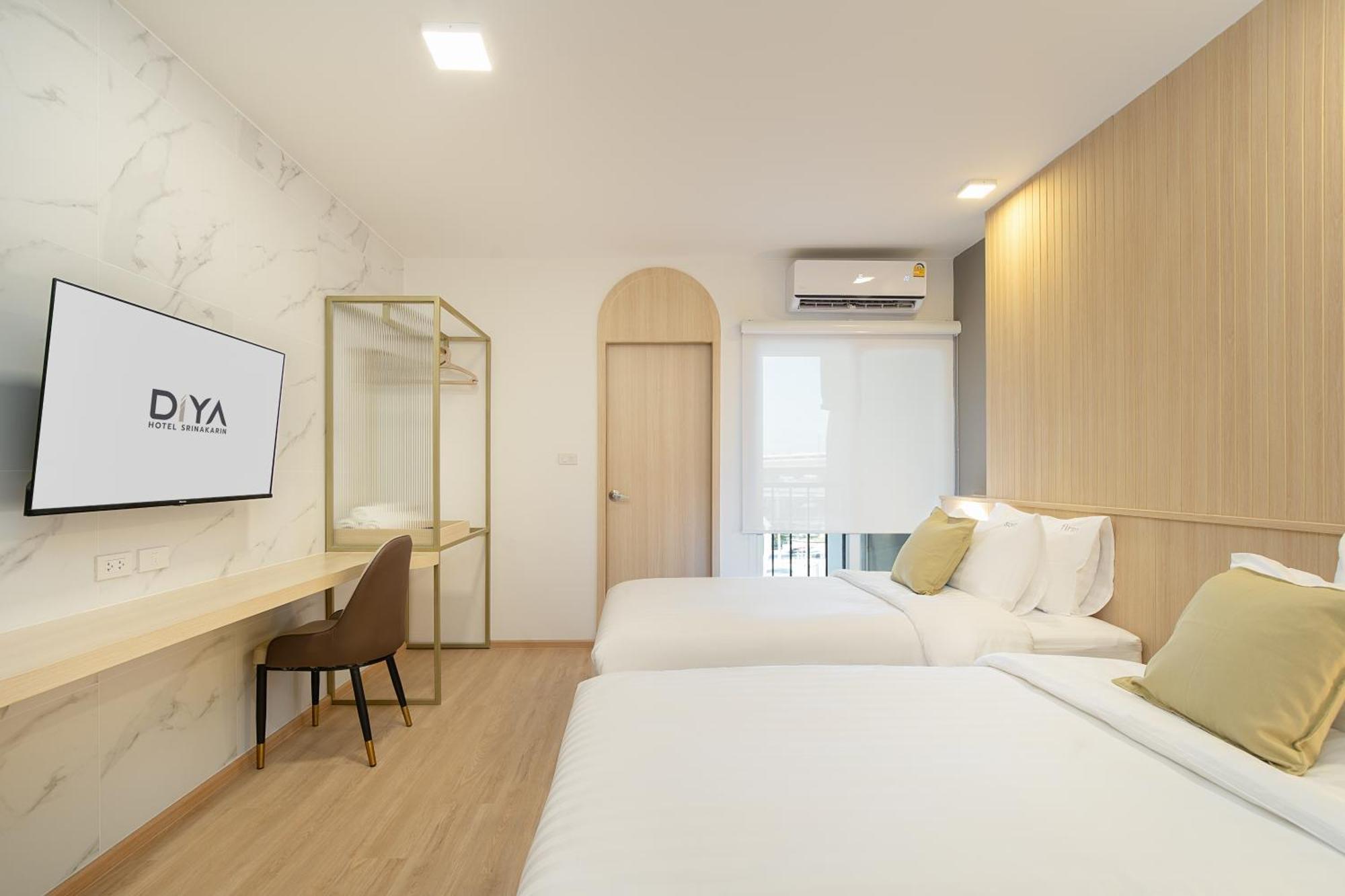 Superior Twin Room balcony