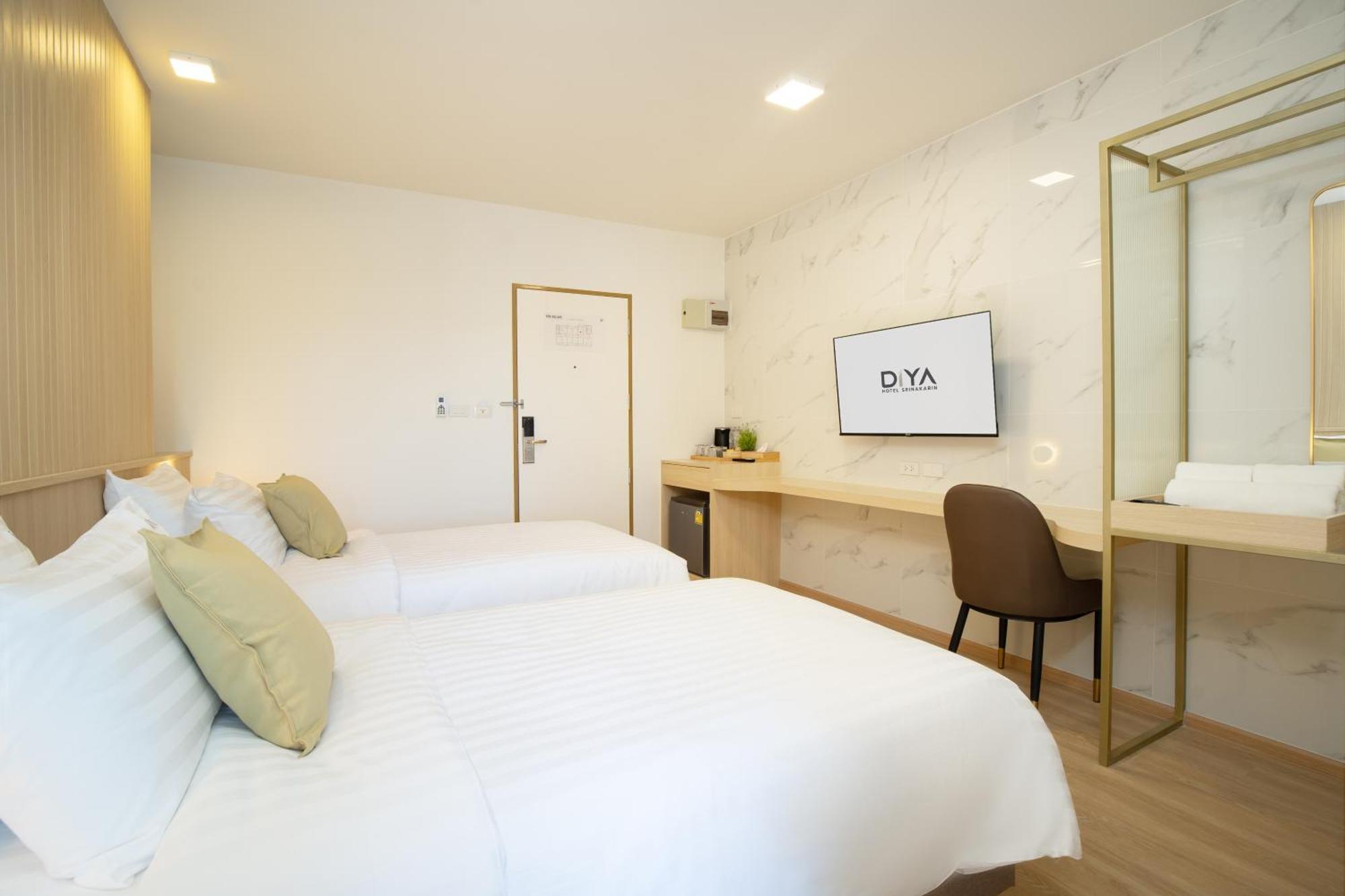 Superior Twin Room balcony
