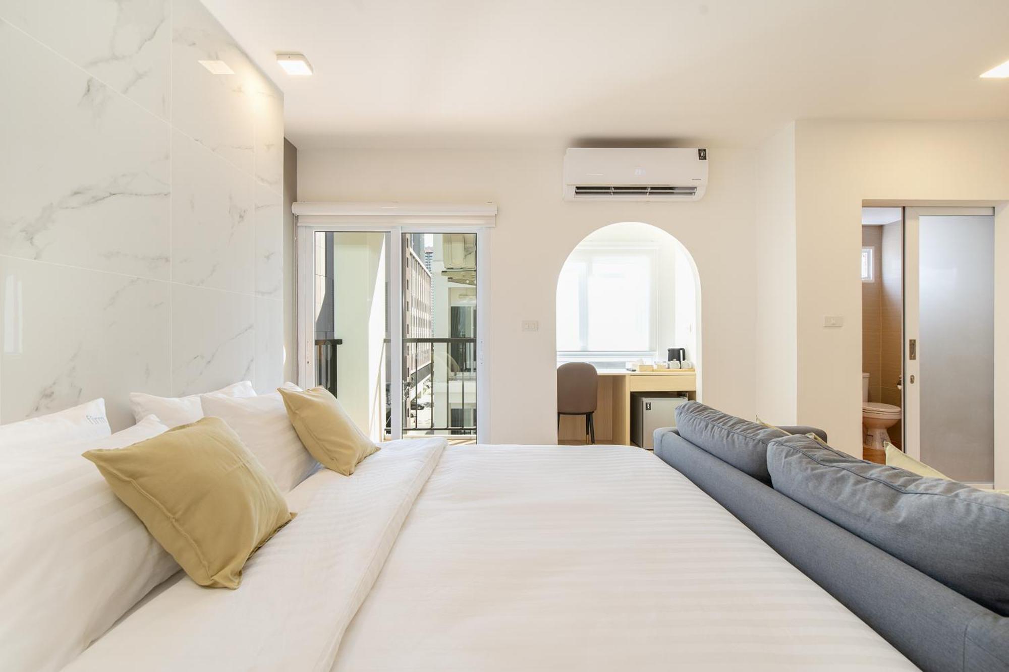 One-Bedroom Suite balcony