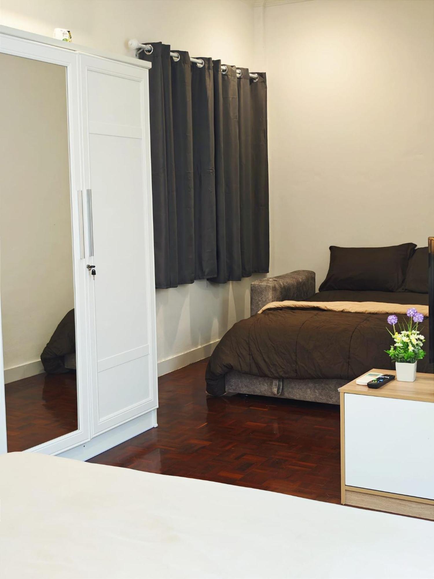 Double or Twin Room Bathroom