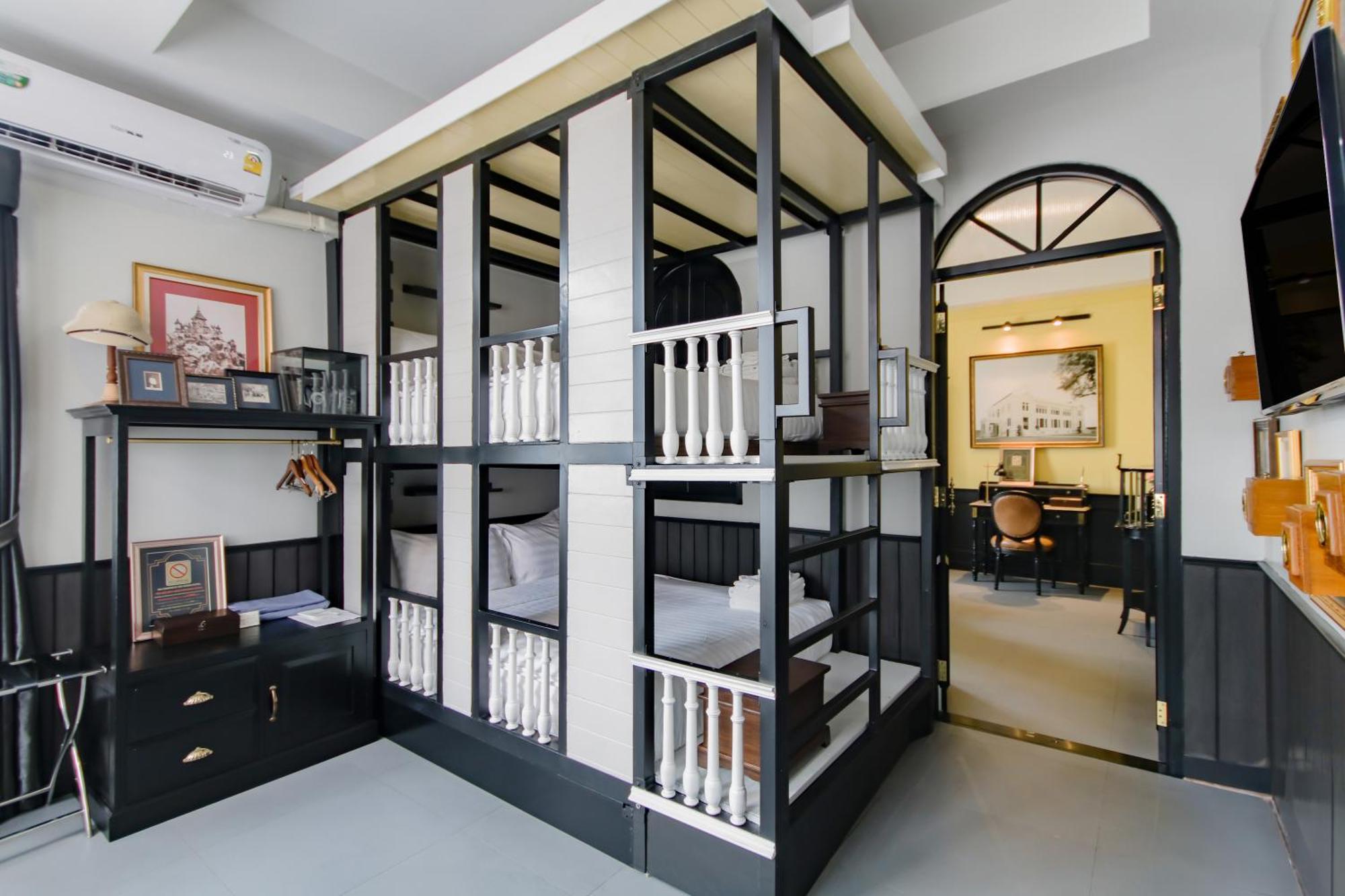 Bunk Bed Twin Room