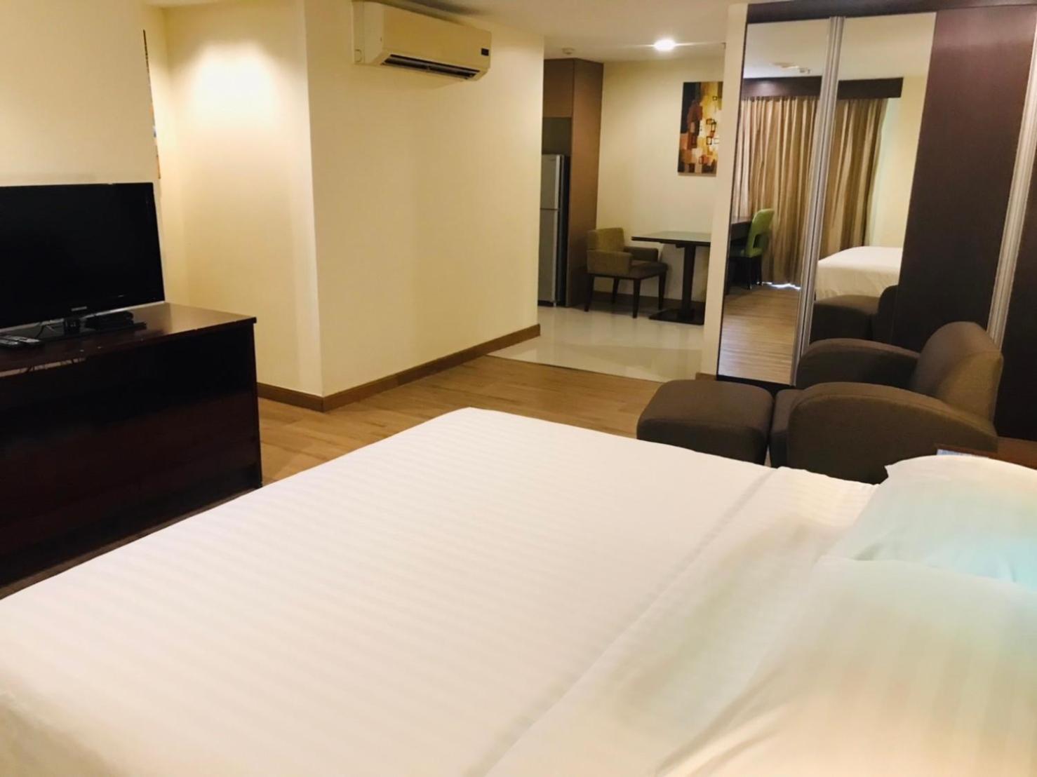 Executive Suite