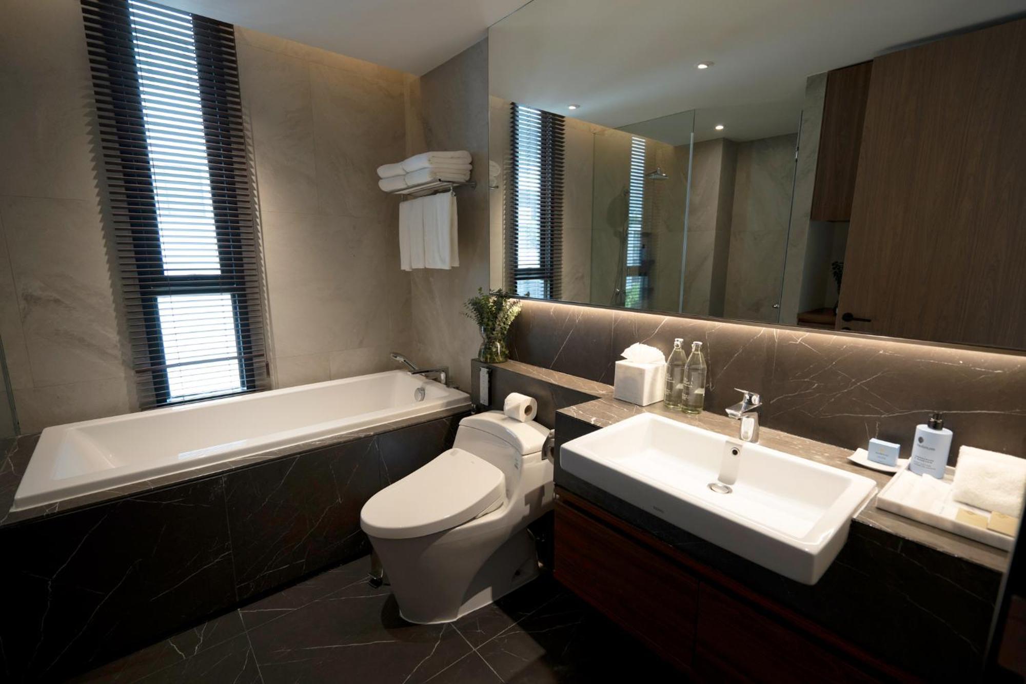 One Bedroom Corner Suite