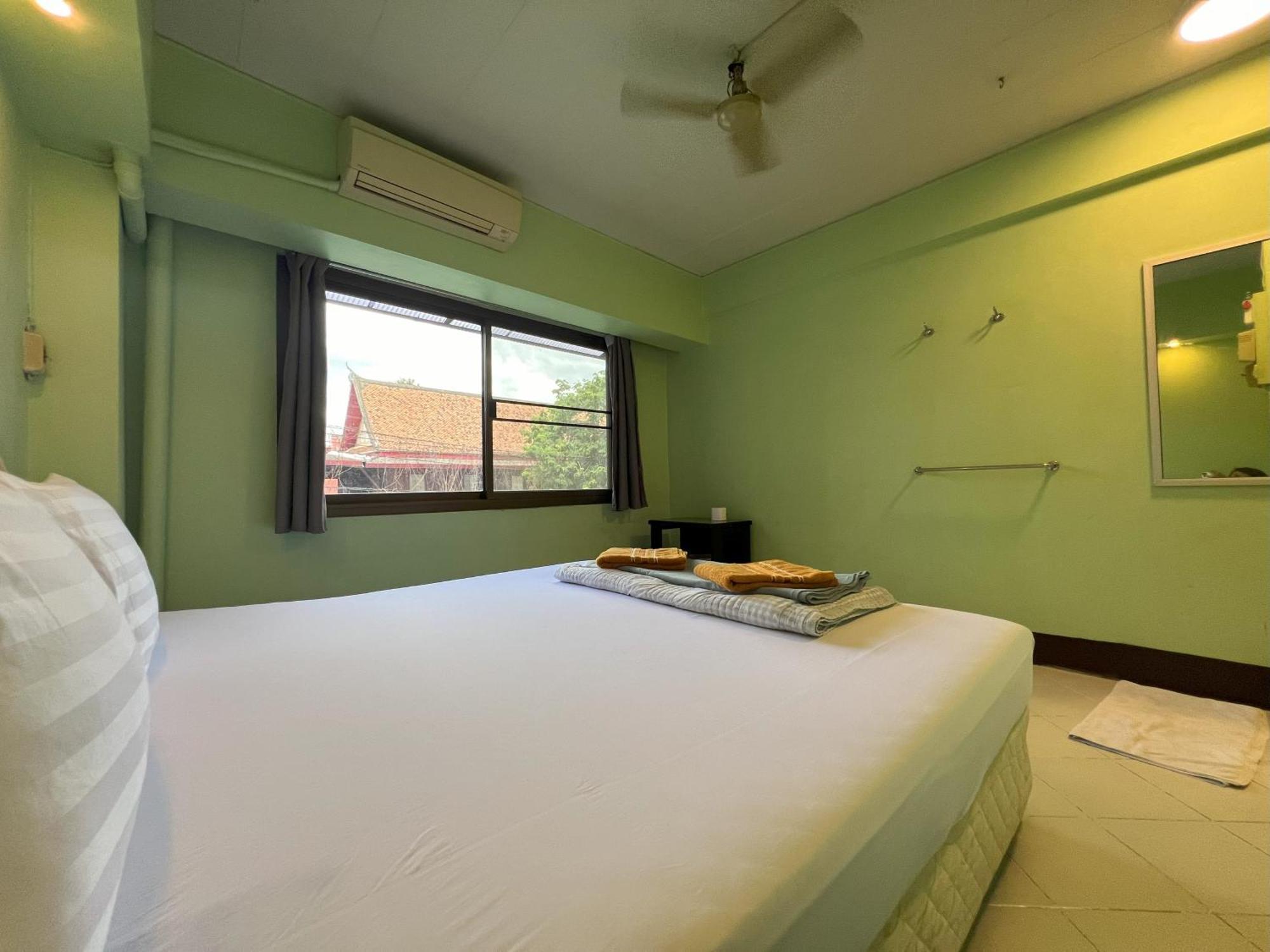 Double Room Private Bathroom