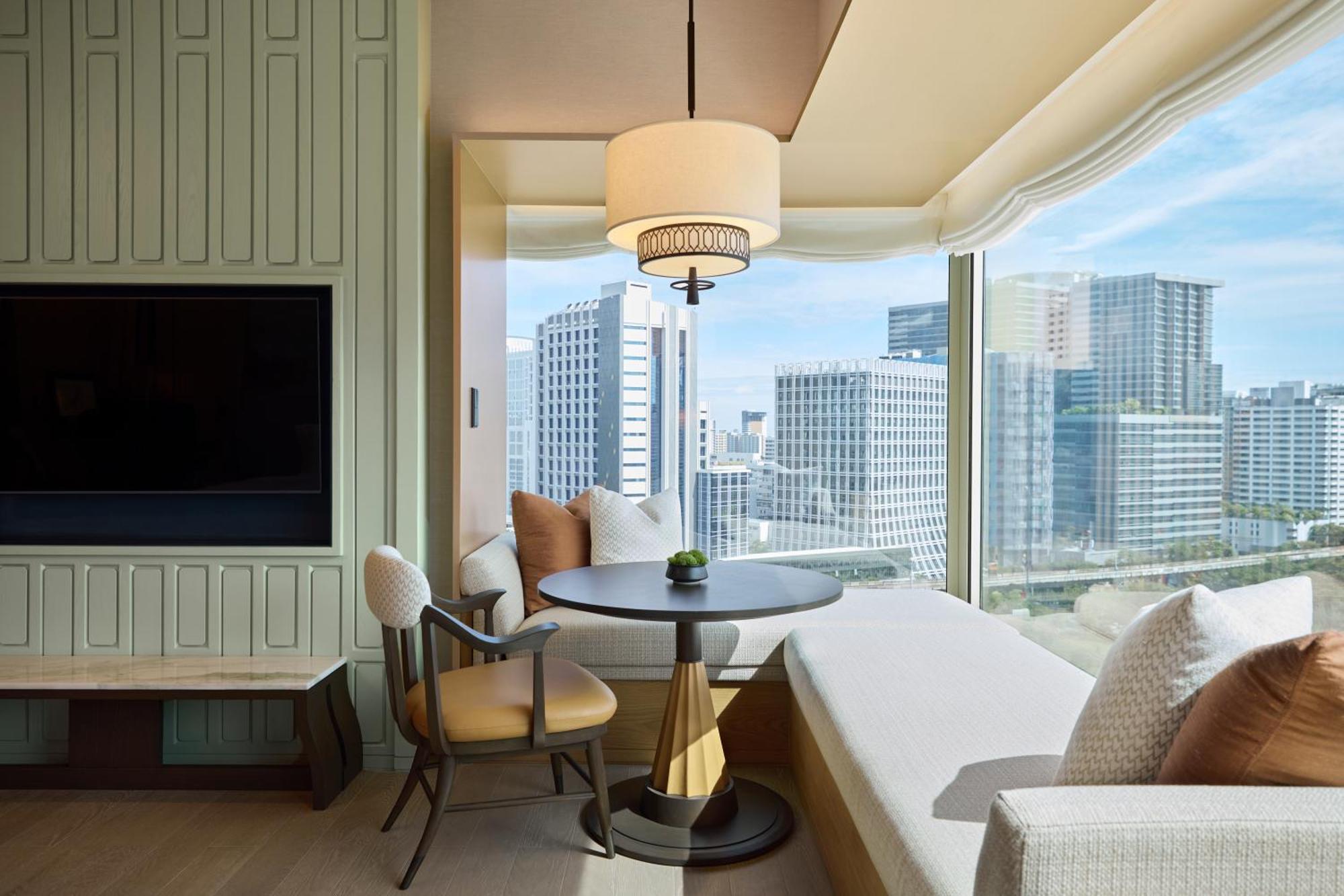 Deluxe Corner Room Twin Beds