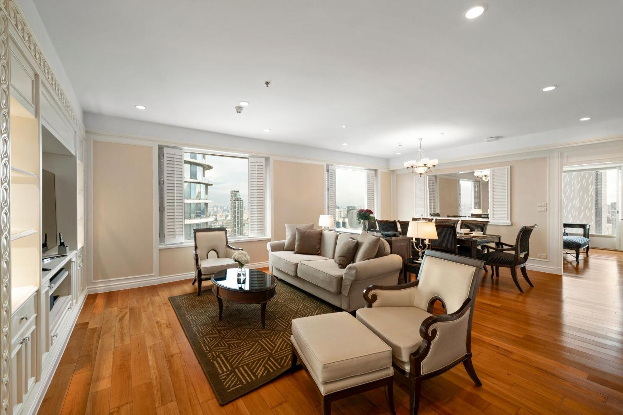 Three-Bedroom Executive Suite,1609310028:JPEG