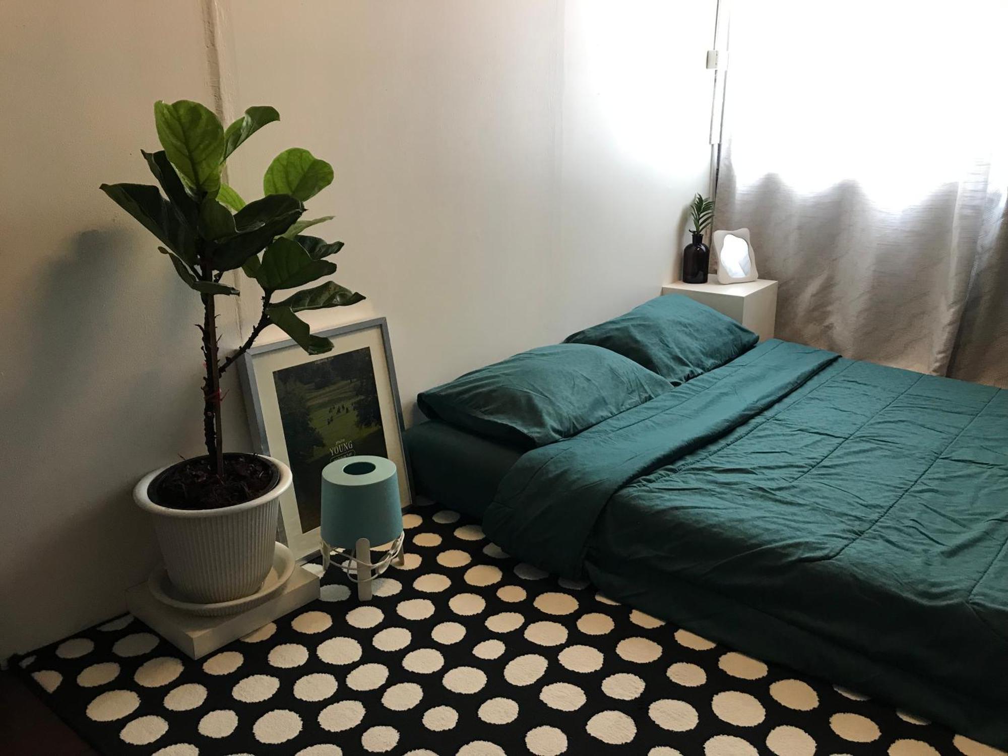 Queen Room