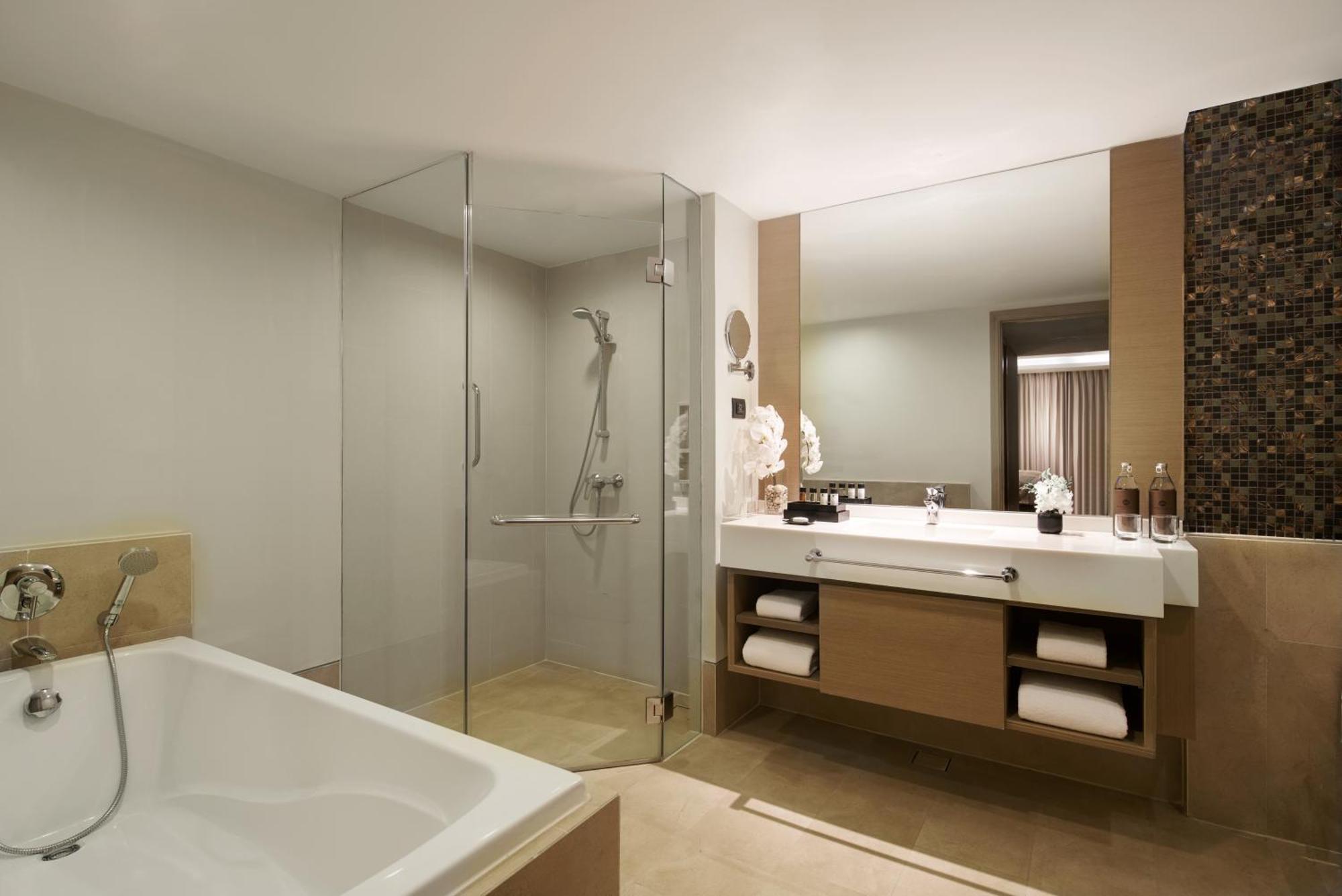 Skyline Suite