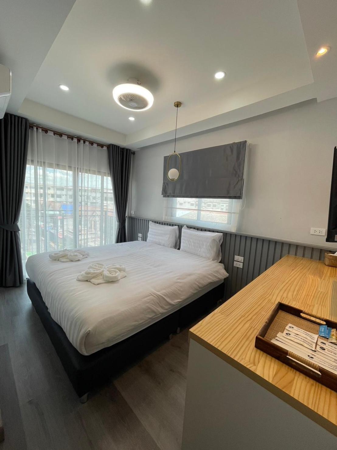 King Suite Balcony,1611239997:JPEG