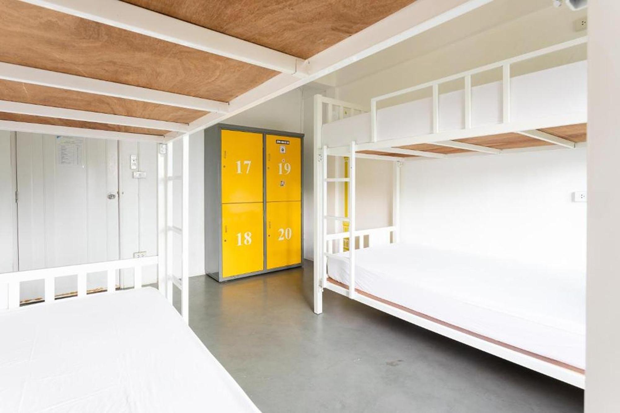 Bed 4-Bed Male Dormitory Room,1612988862:JPEG