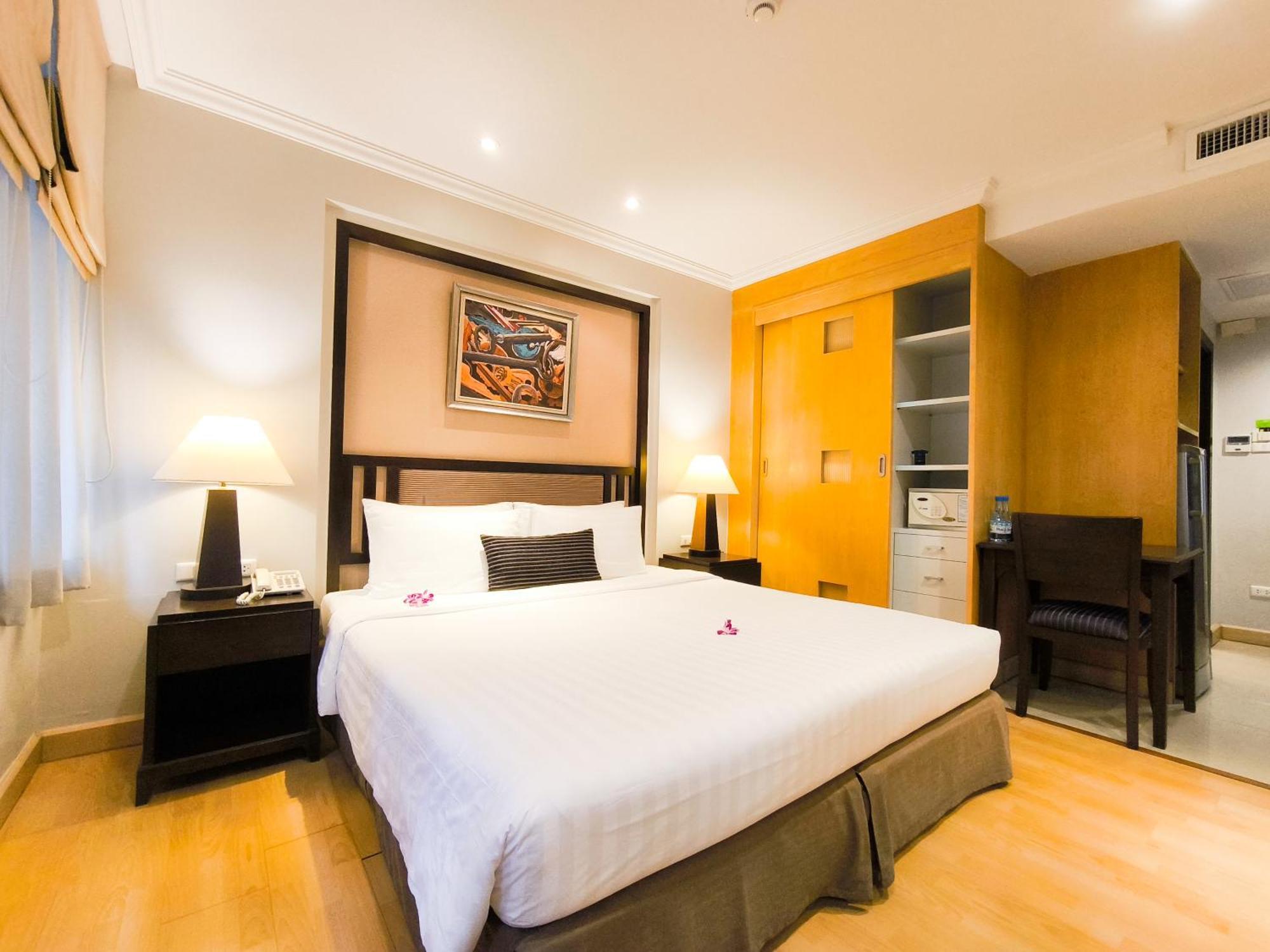 Executive Suite