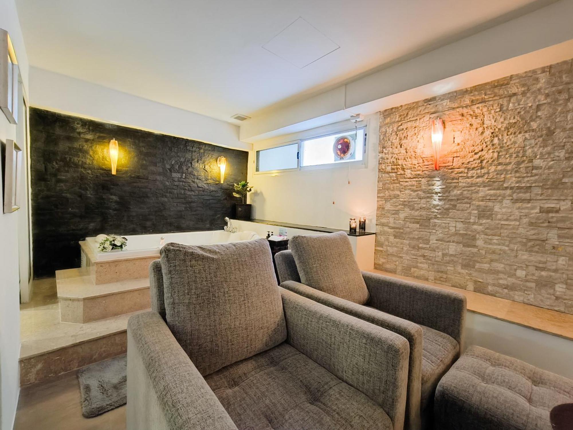 Suite Spa Bath