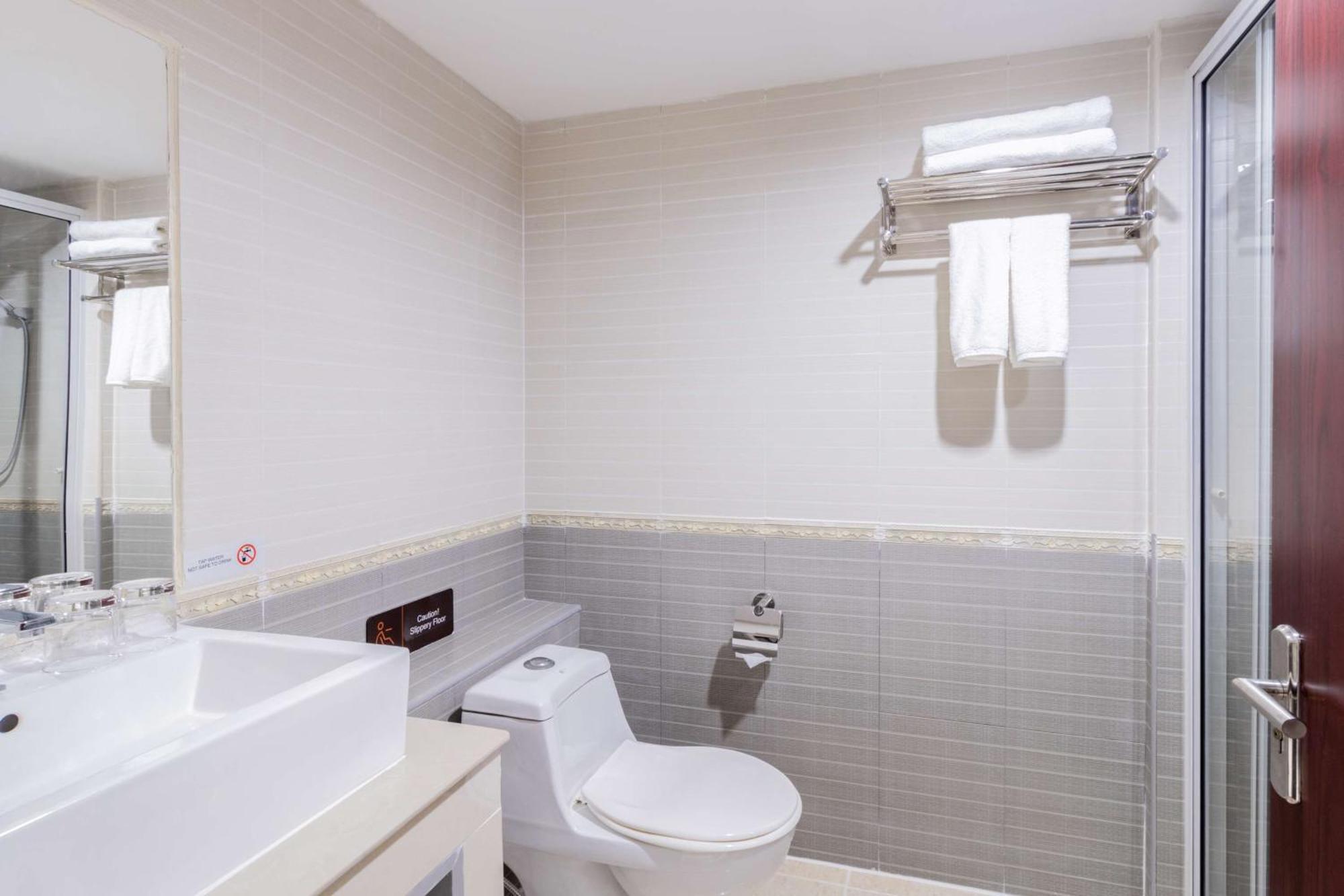 Quarto Superior com 2 Camas de Solteiro - Não Fumantes