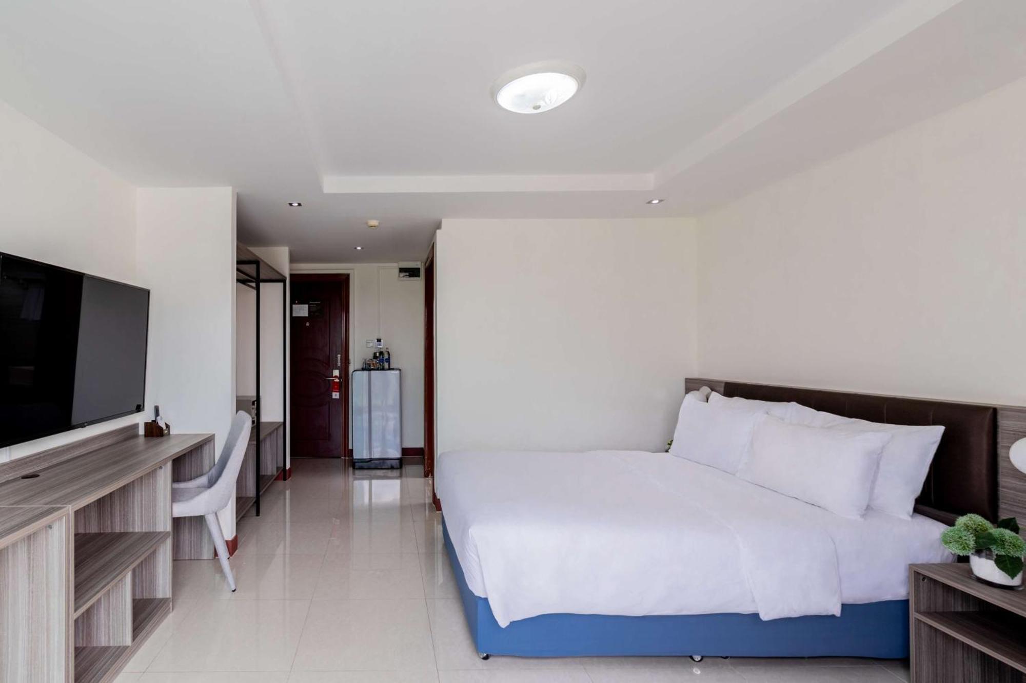 Junior Suite with One Double Bed - Non-Smoking