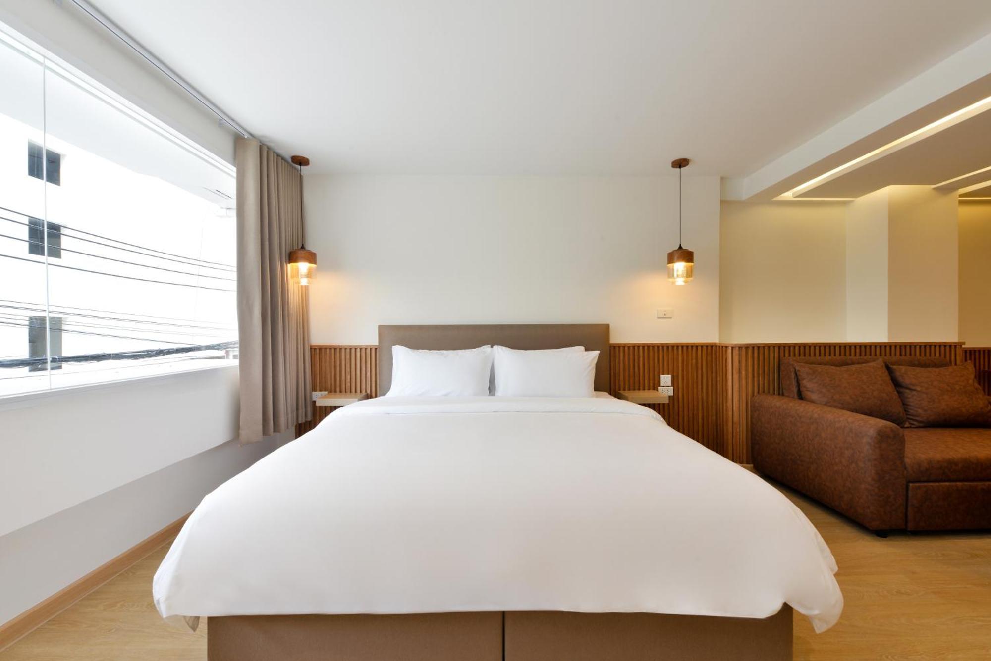 Standard King Room