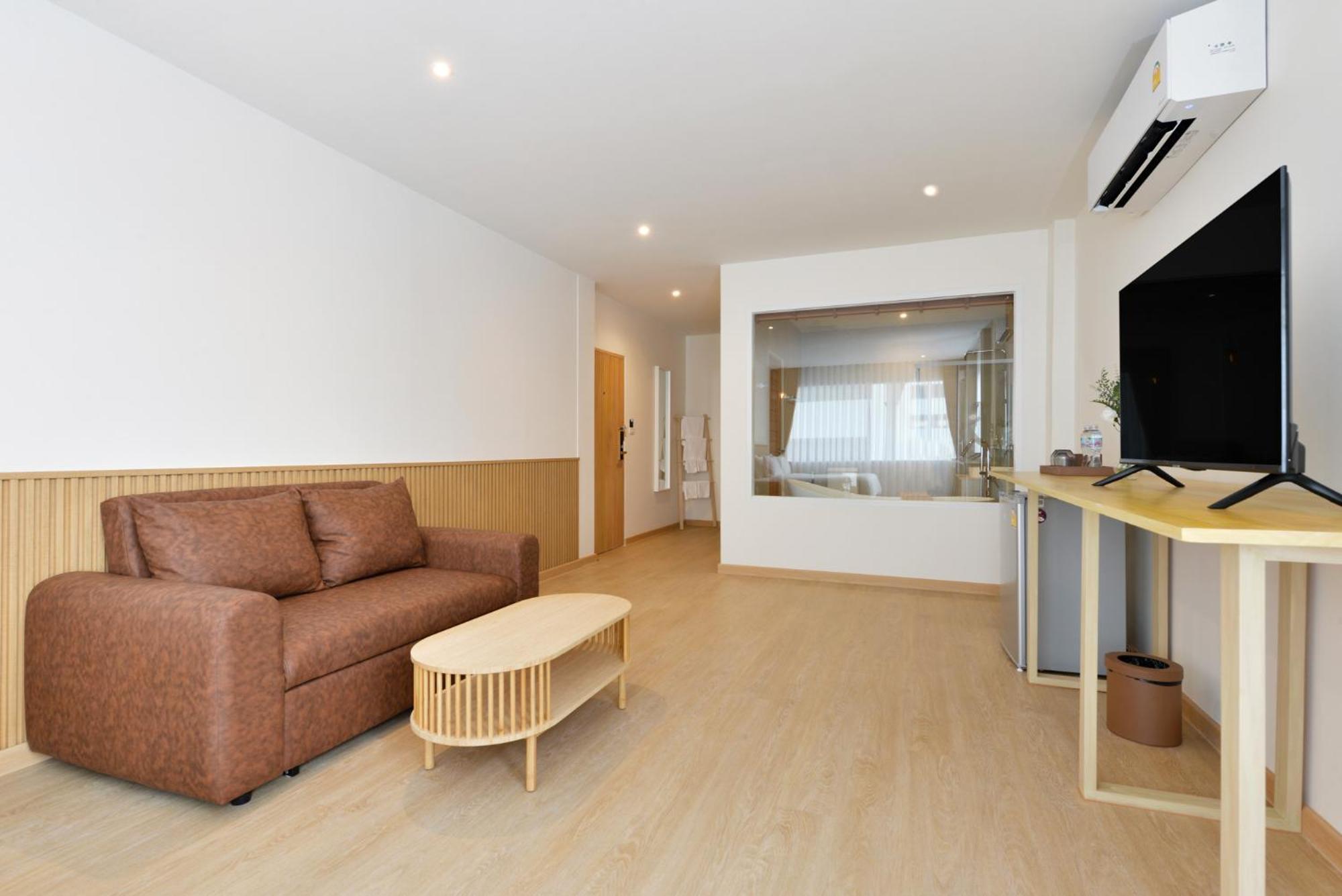 Superior King Room