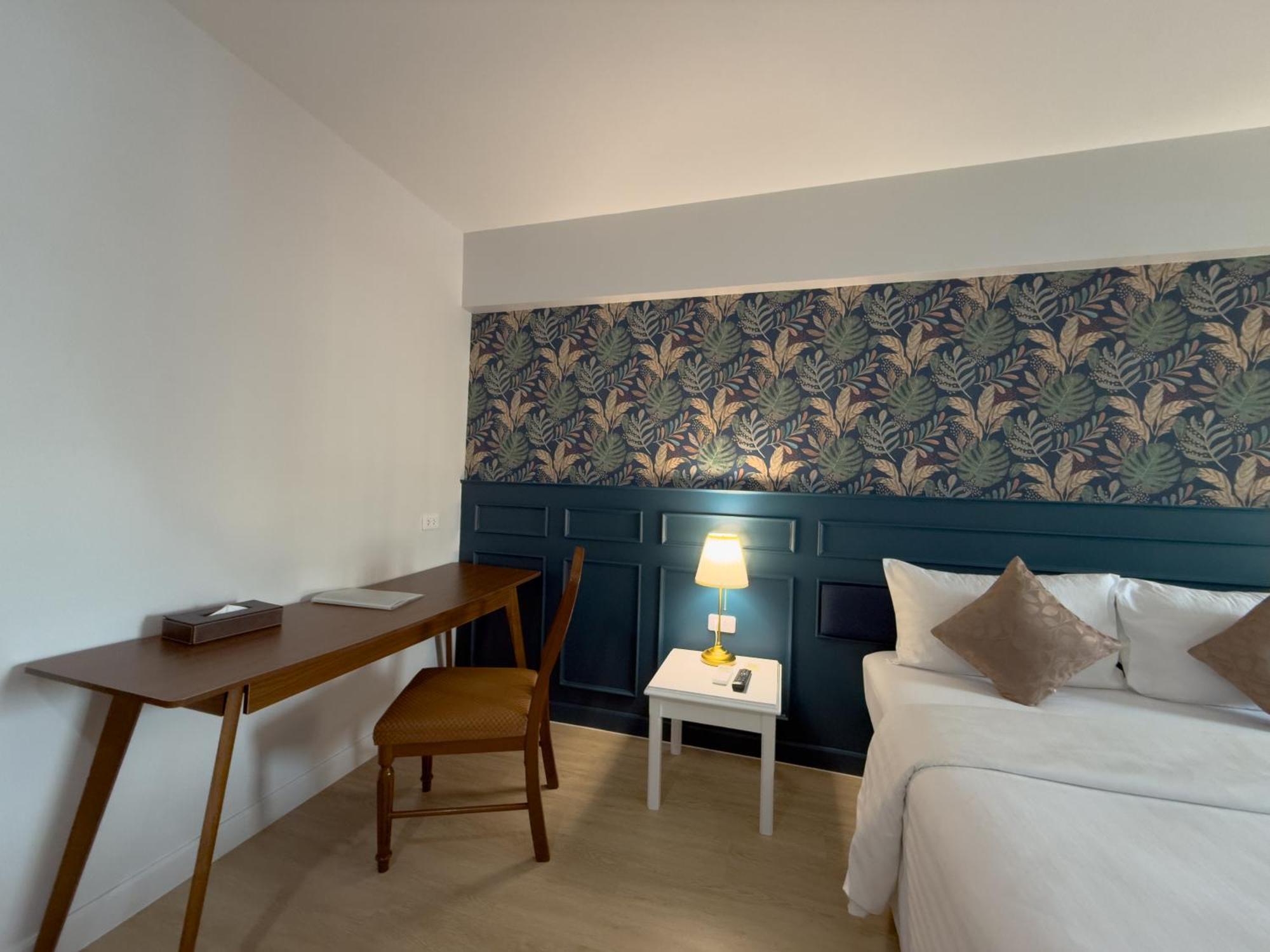 Superior Queen Room