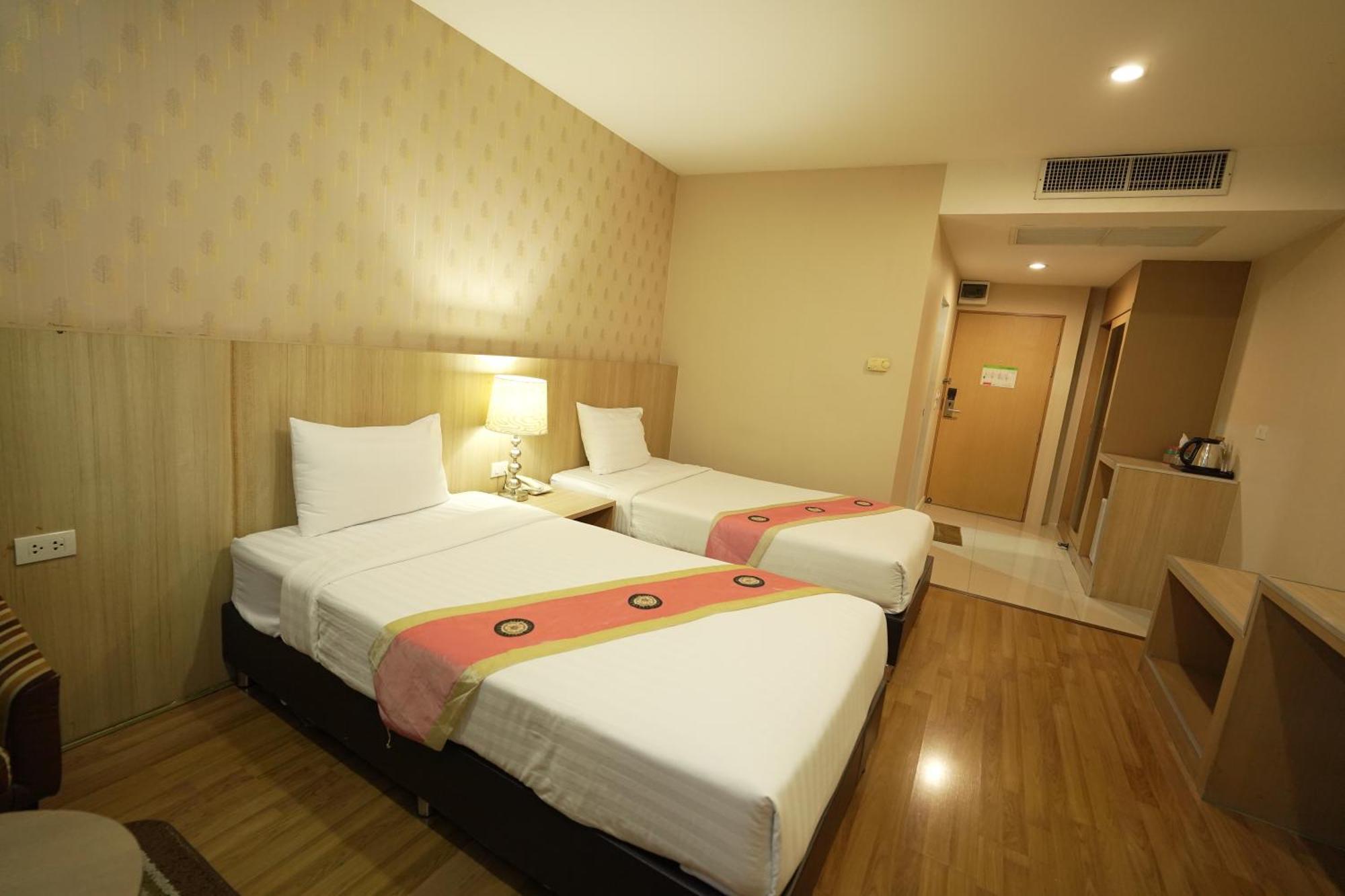 Deluxe Double or Twin Room