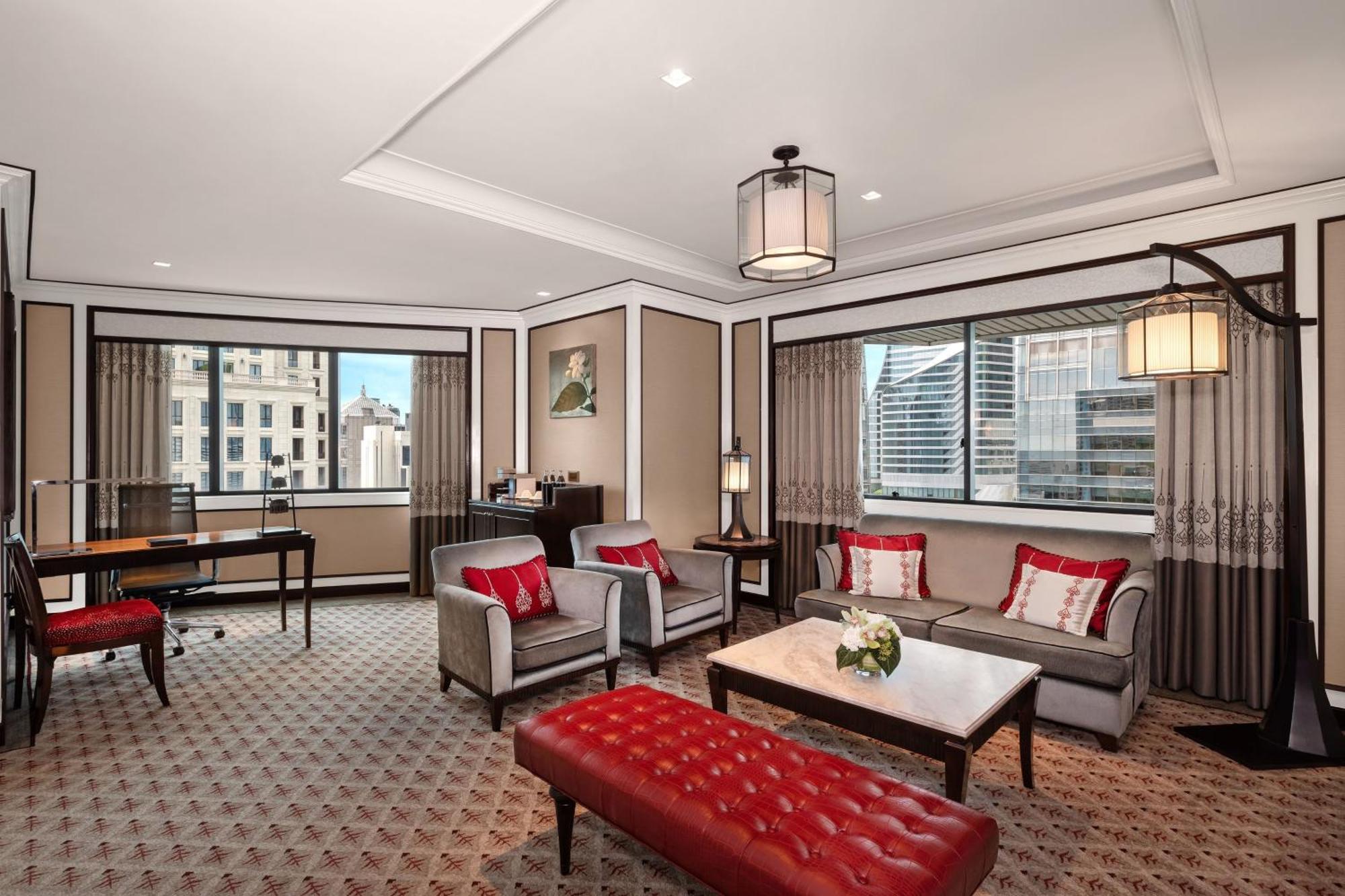 Familiensuite mit 2 Schlafzimmern und Stadtblick - Zugang zur Club Lounge