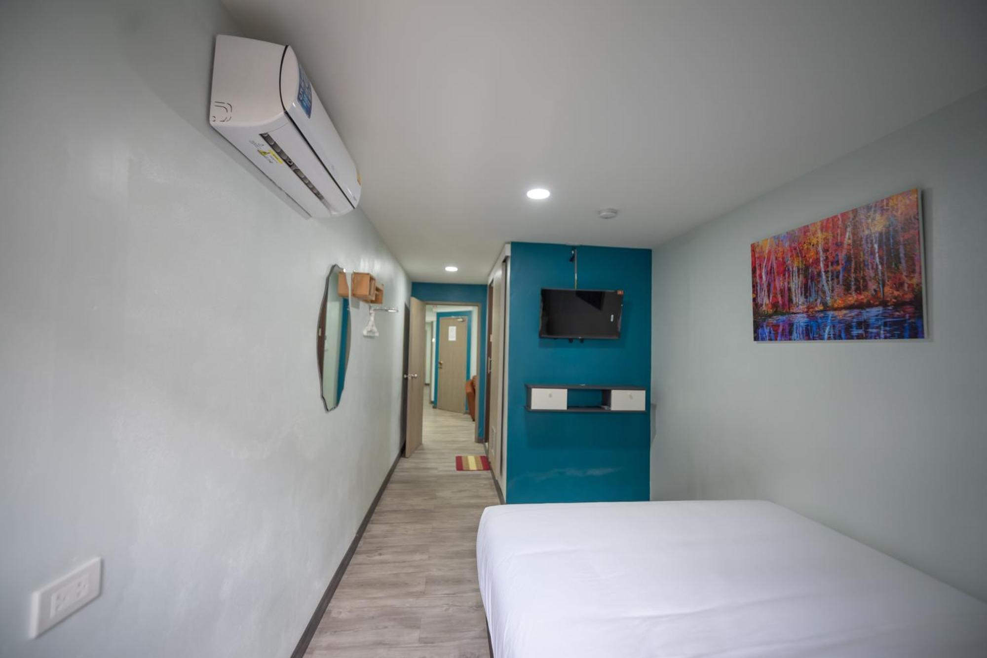 Single Room Private Bathroom