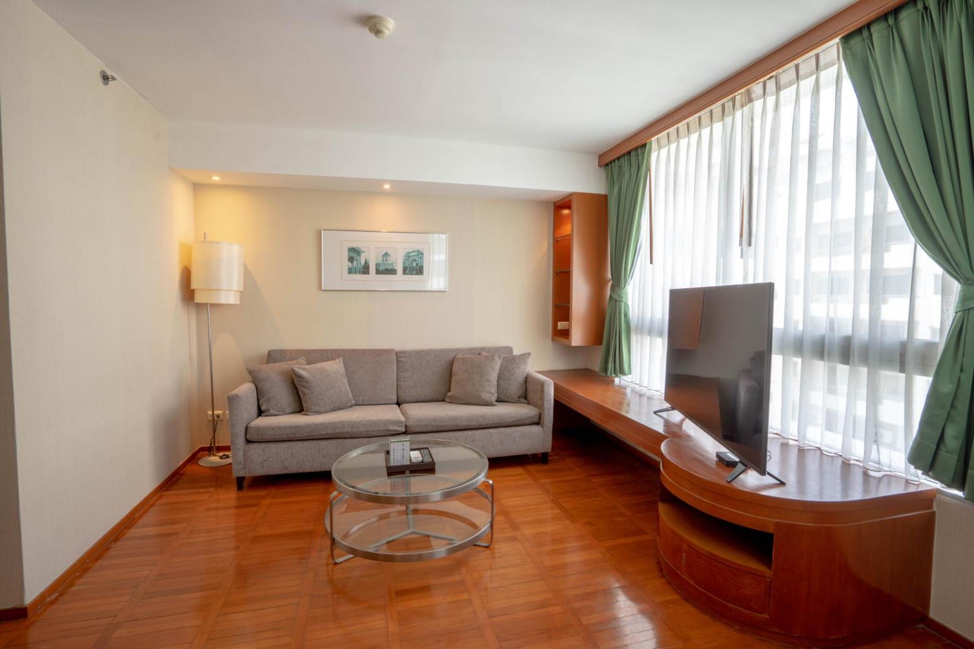 One-Bedroom Suite